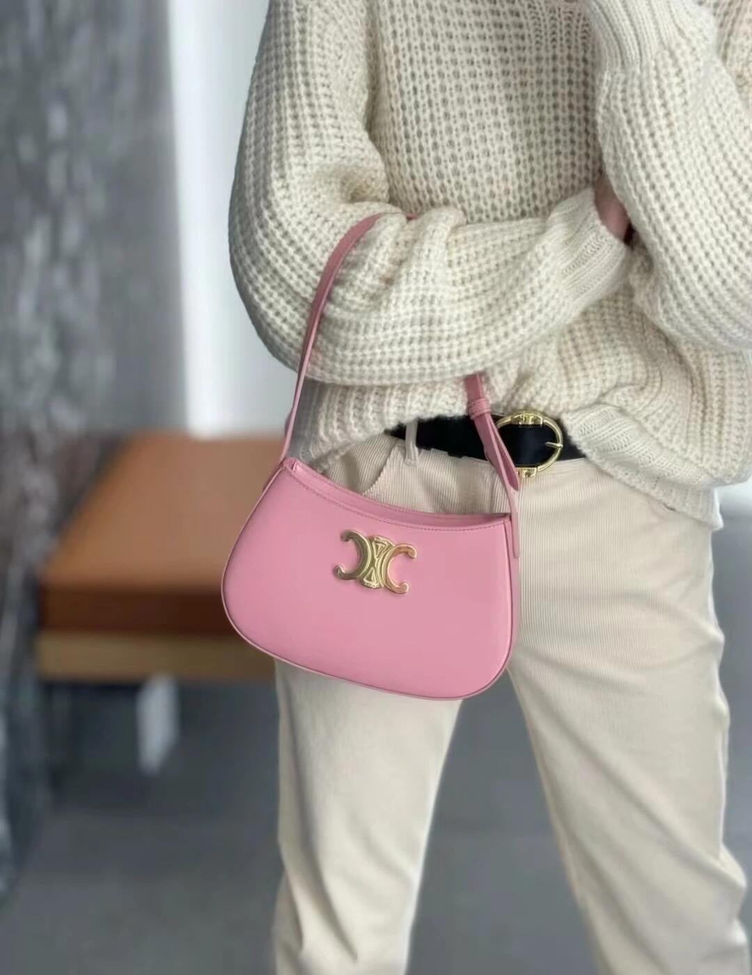 CEL 틸리 숄더백 카프스킨 미디움