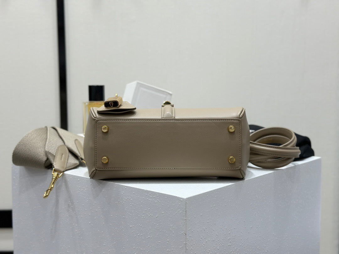 CEL 16백 스몰
