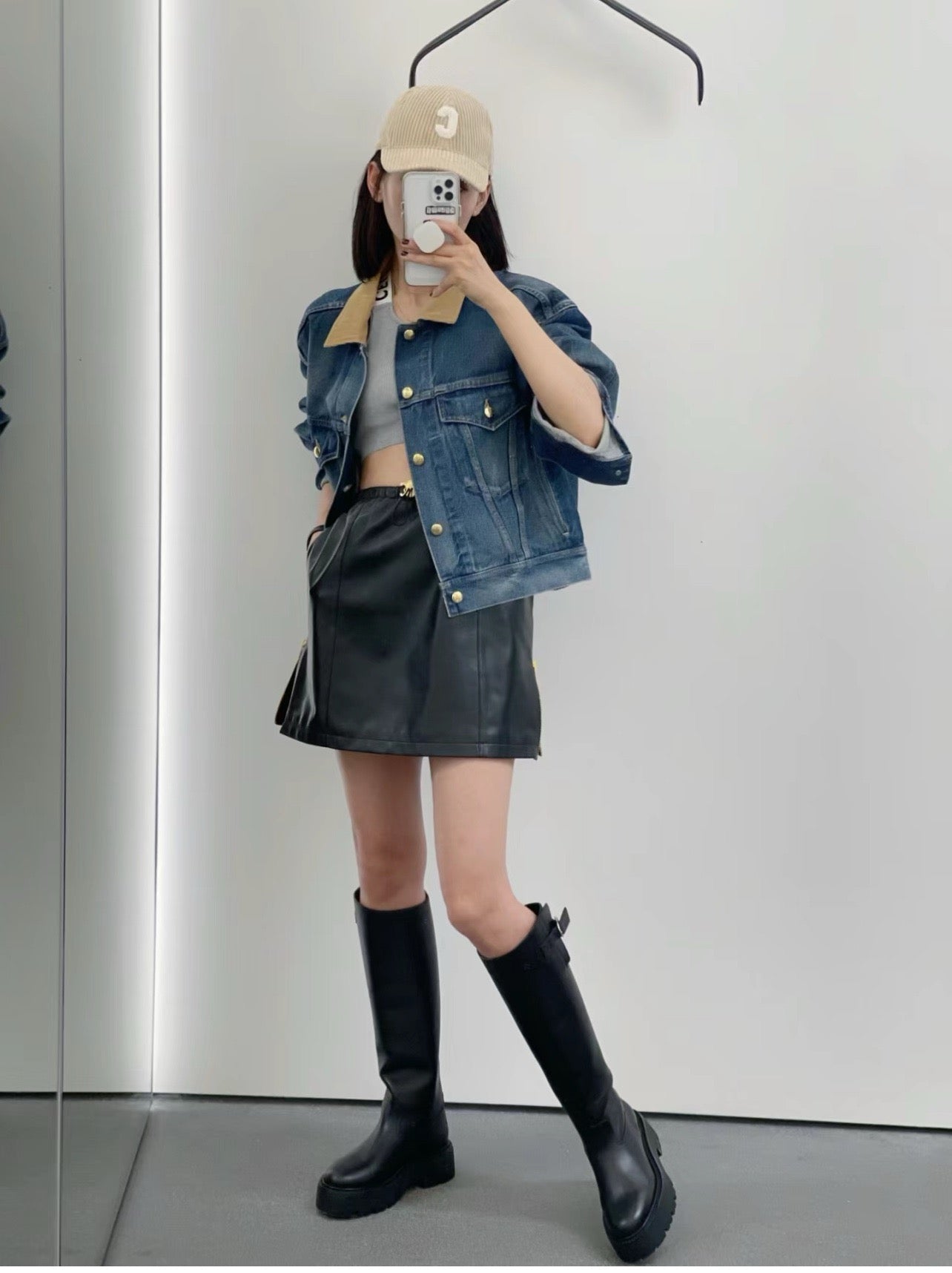 CEL 벌키 버클드 하이 부츠