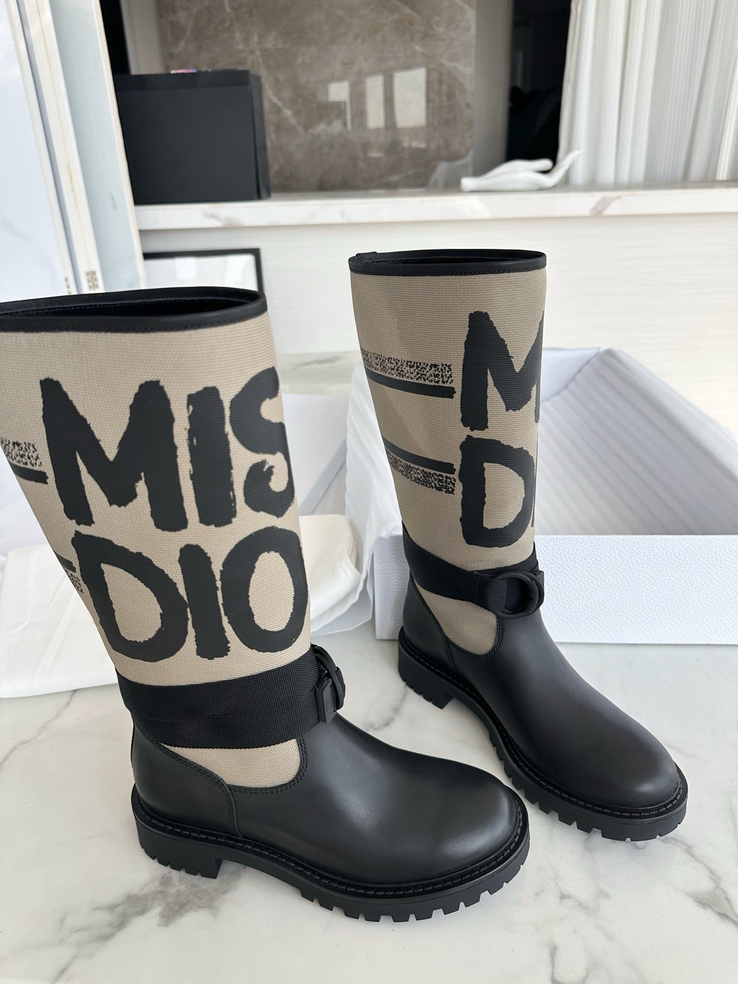 디올 미스 디올 롱 부츠
