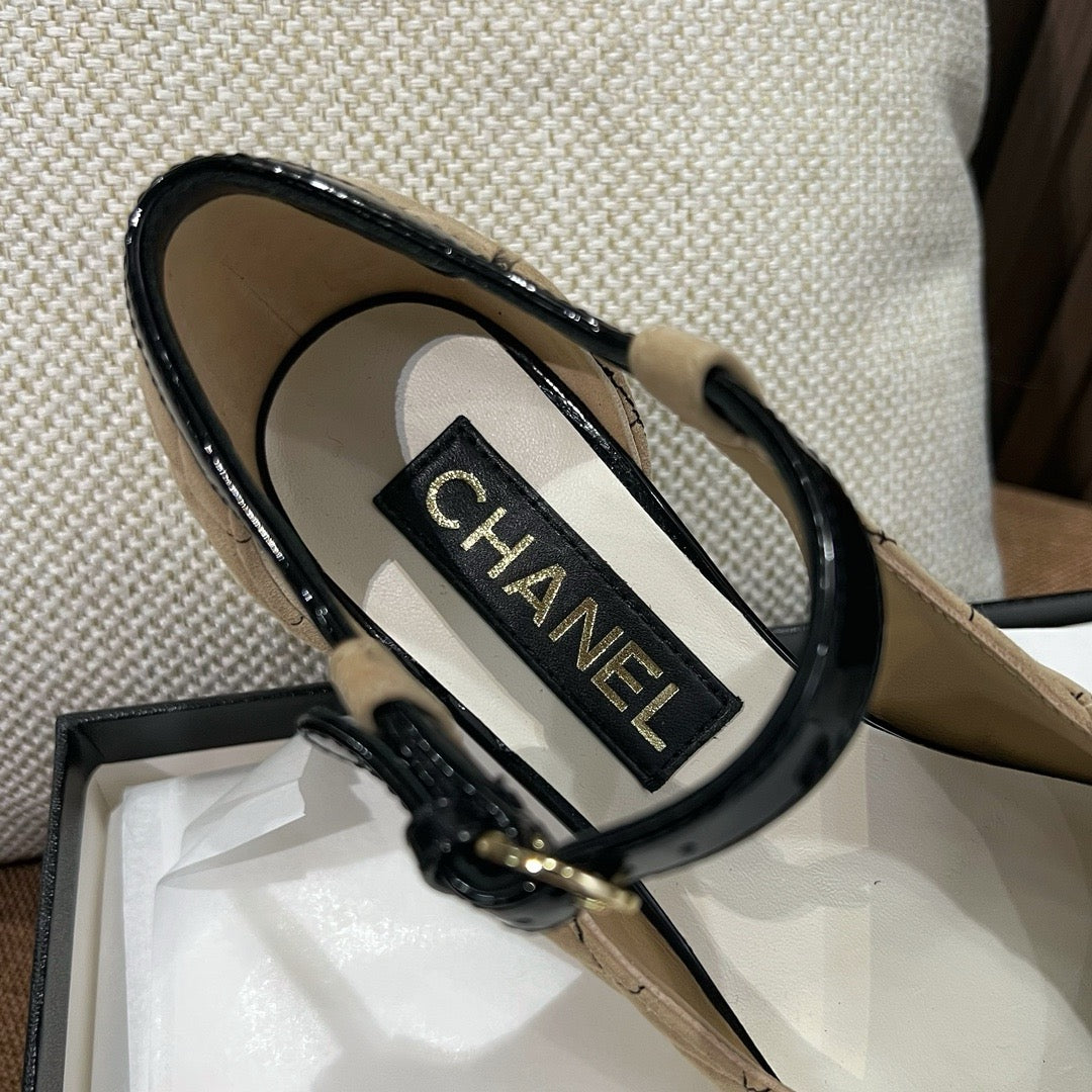 C CC로고 벨벳 메리제인 힐