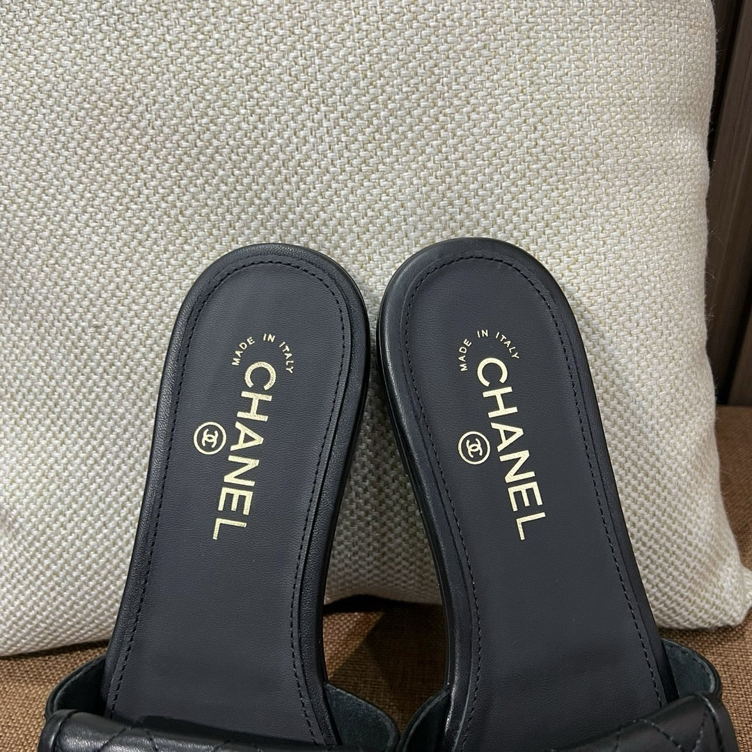 C 25C 퀄팅 슬리퍼