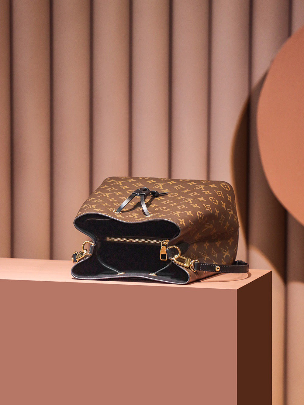 루이비통 네오노에 MM