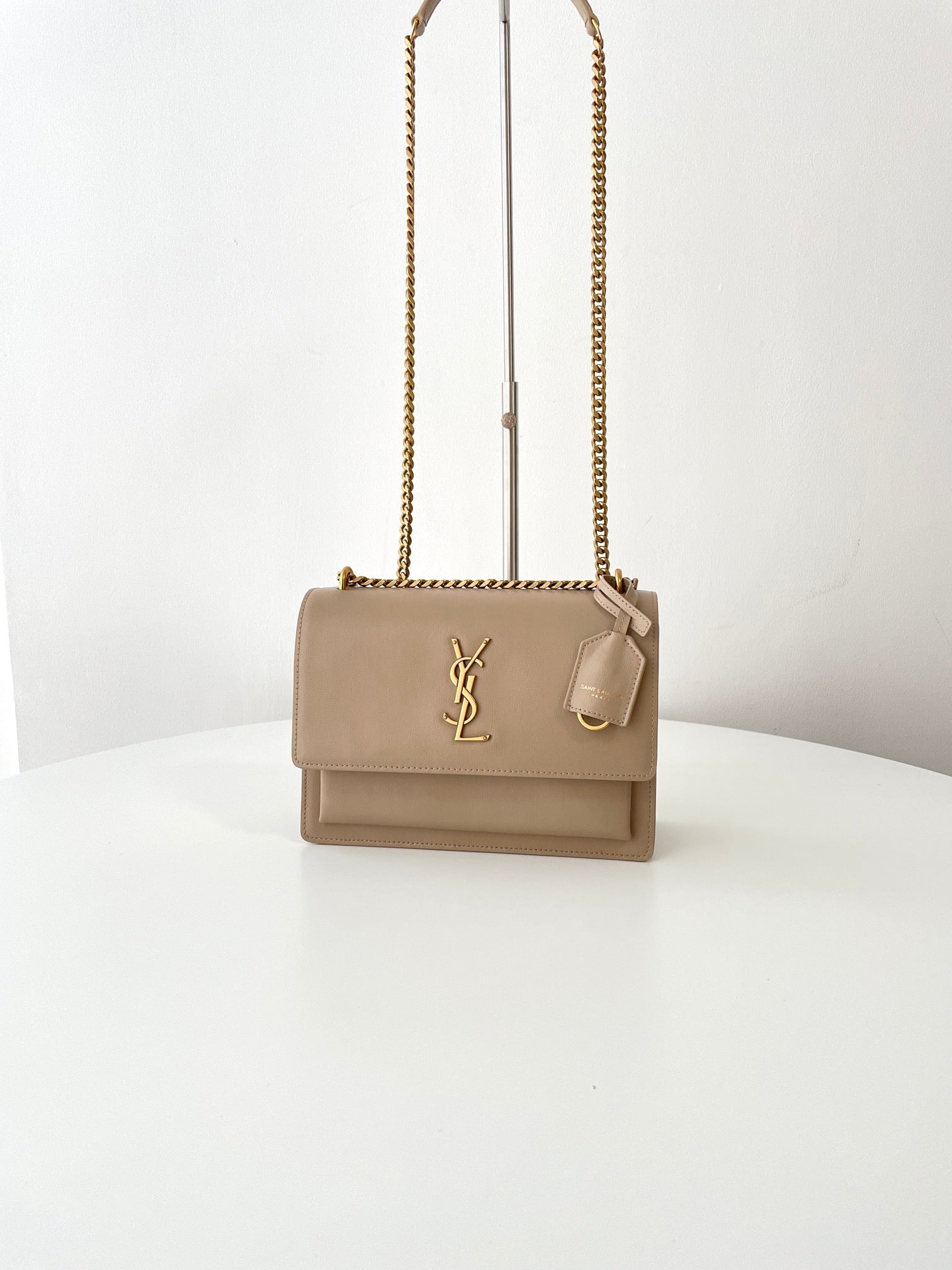 생로랑 모노그램 선셋백 (토프)