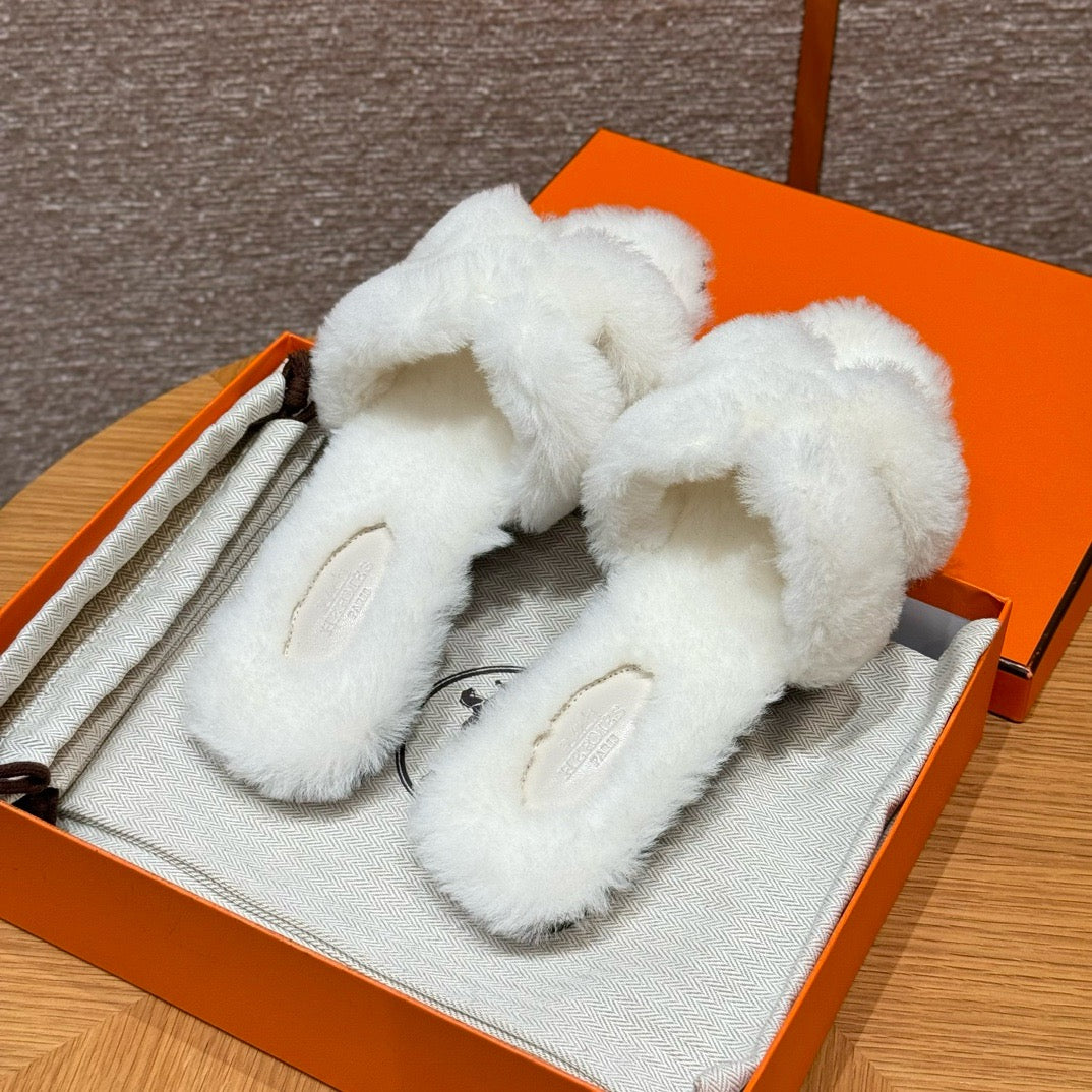 에르메스 Oran 오란 슬리퍼  시어링 (화이트)