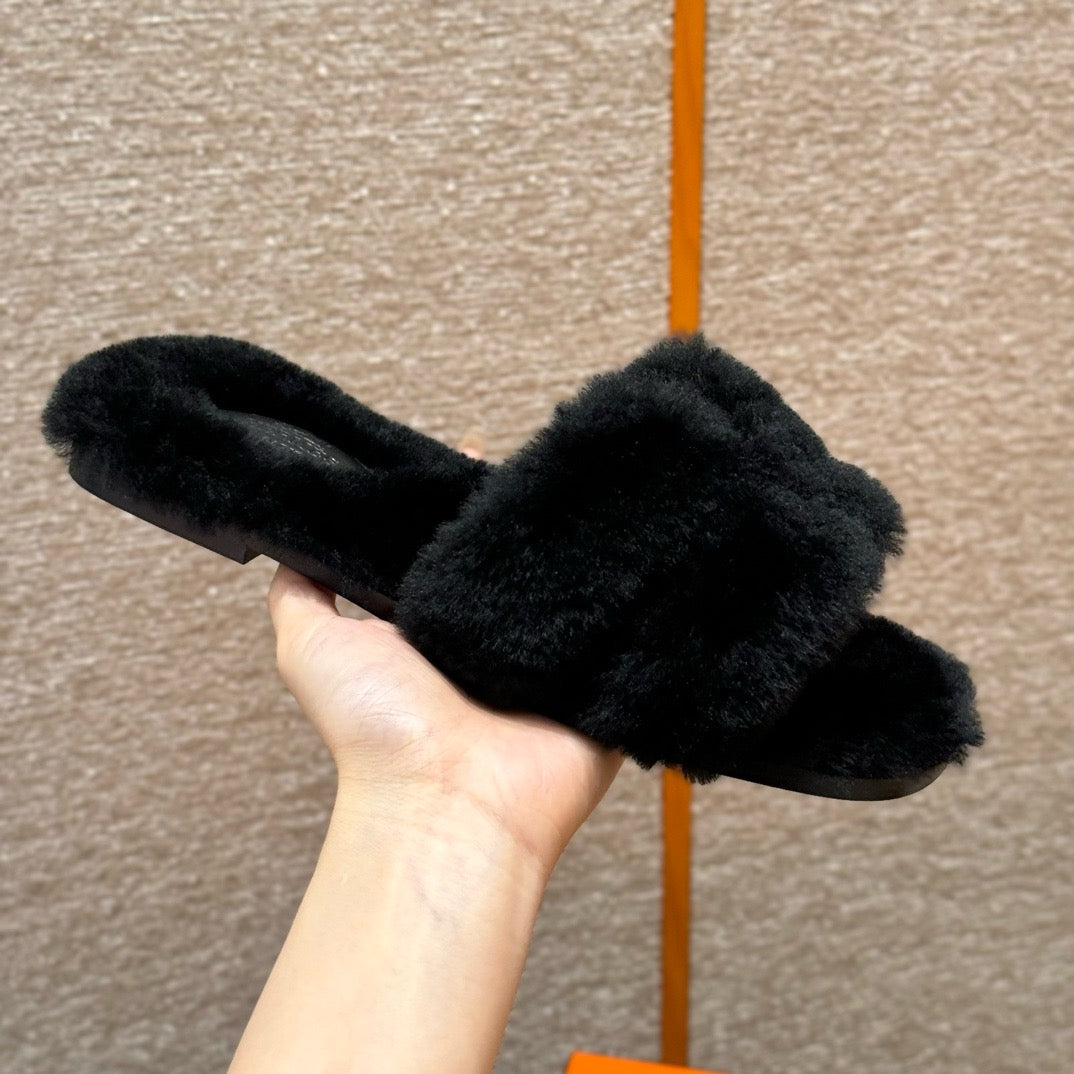 에르메스 Oran 오란 슬리퍼  시어링 (블랙)