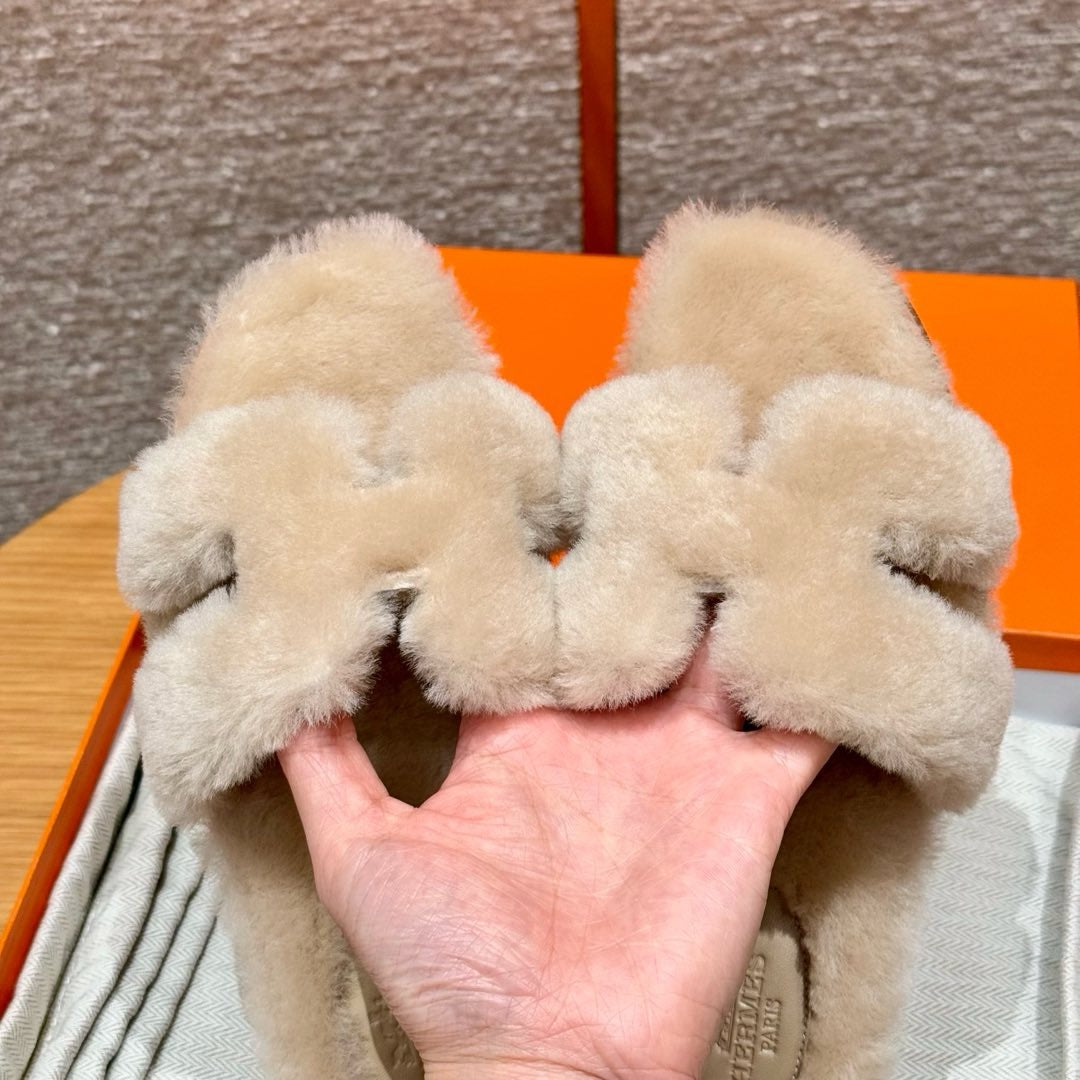 에르메스 Oran 오란 슬리퍼  시어링 (베이지)
