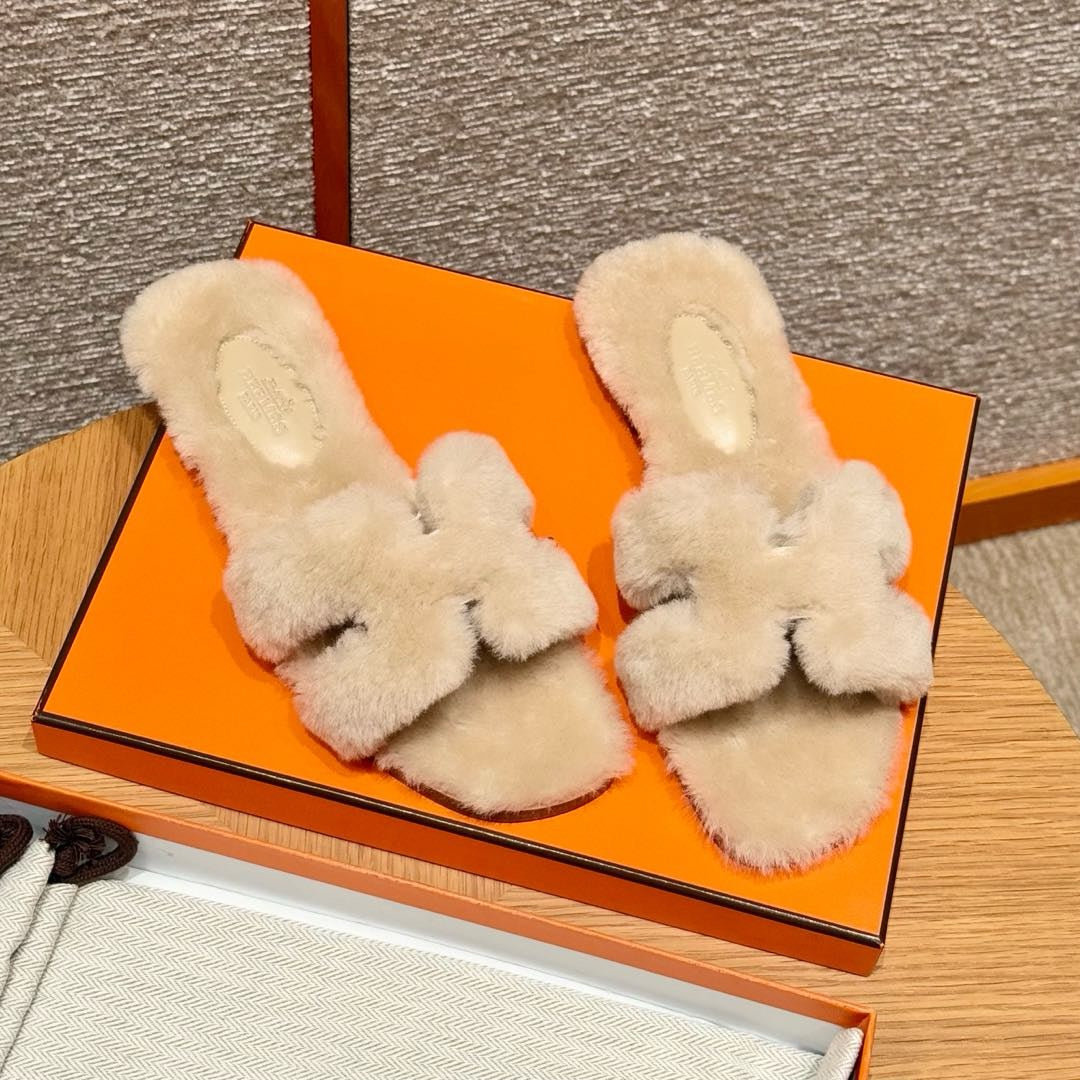 에르메스 Oran 오란 슬리퍼  시어링 (베이지)