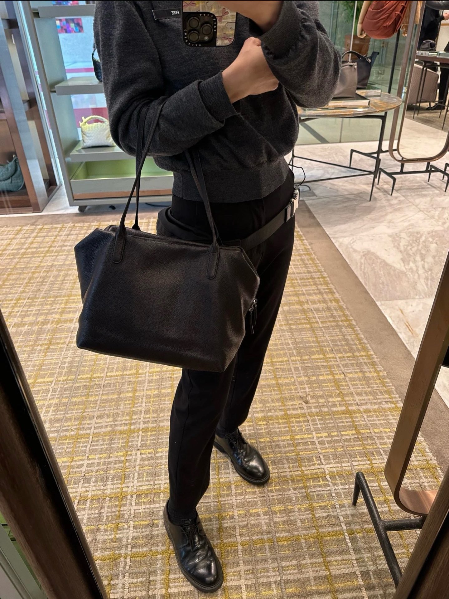 더로우 앙리 숄더백