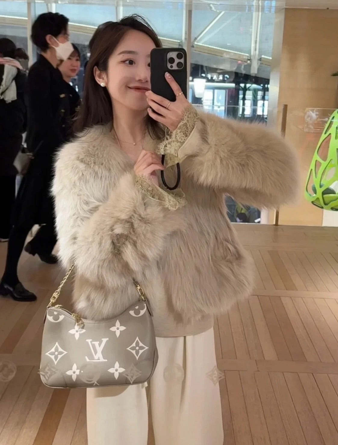 루이비통 앙프렝뜨 바이컬러 불로뉴