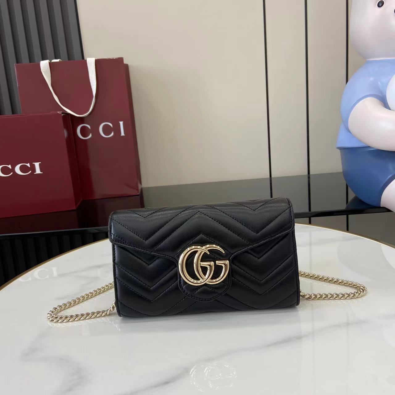 구찌 GG 마몬트 체인 달린 지갑