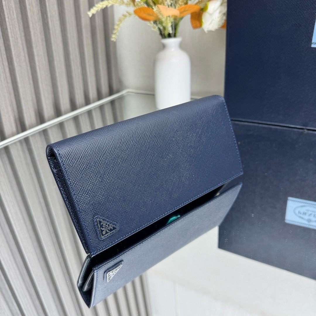 프라다 삼각로고 사피아노 장지갑