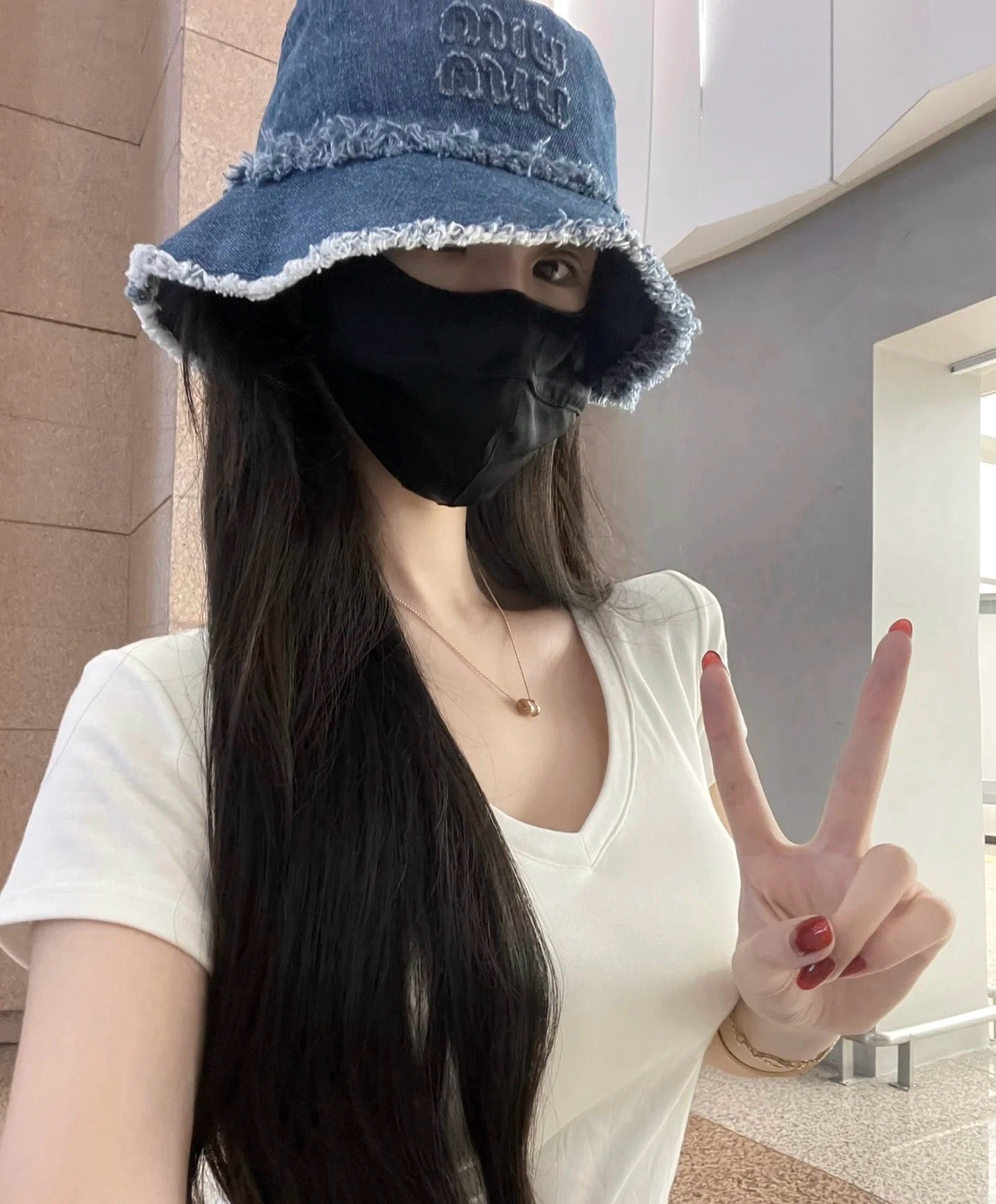 미우미우 버킷햇 2