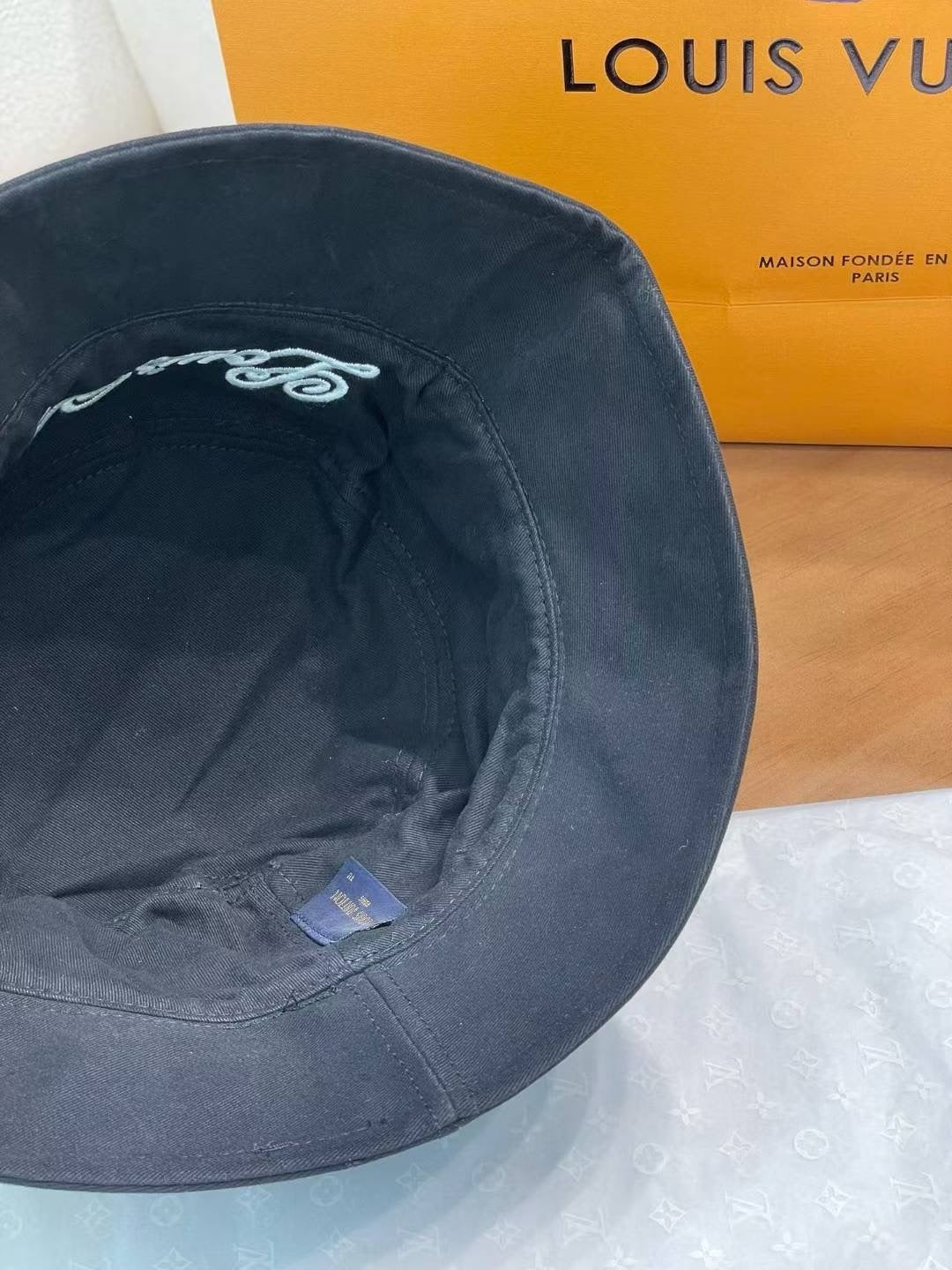 루이비통 블라종 셰이딩 버킷햇