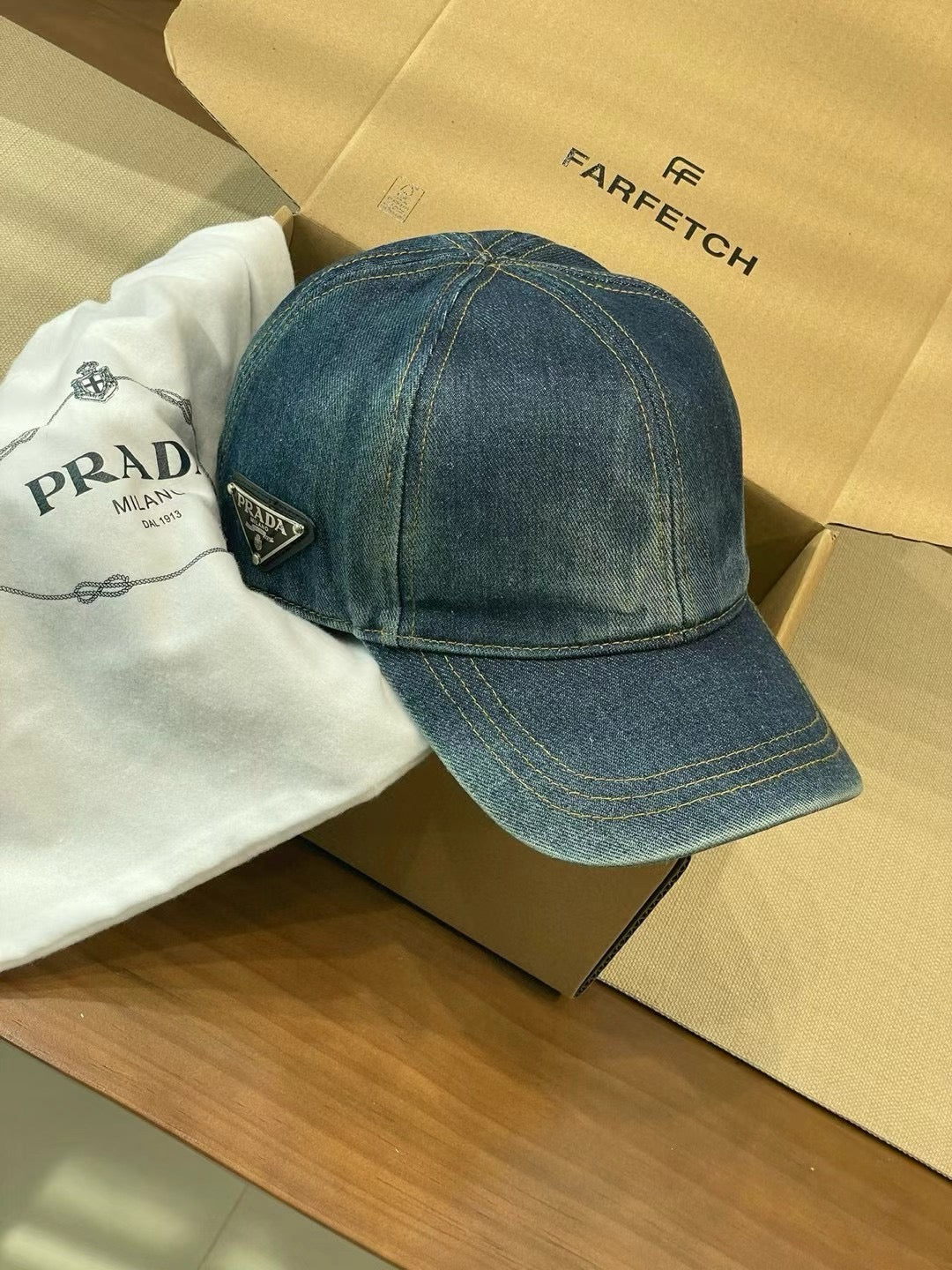 프라다 볼캡 (데님)
