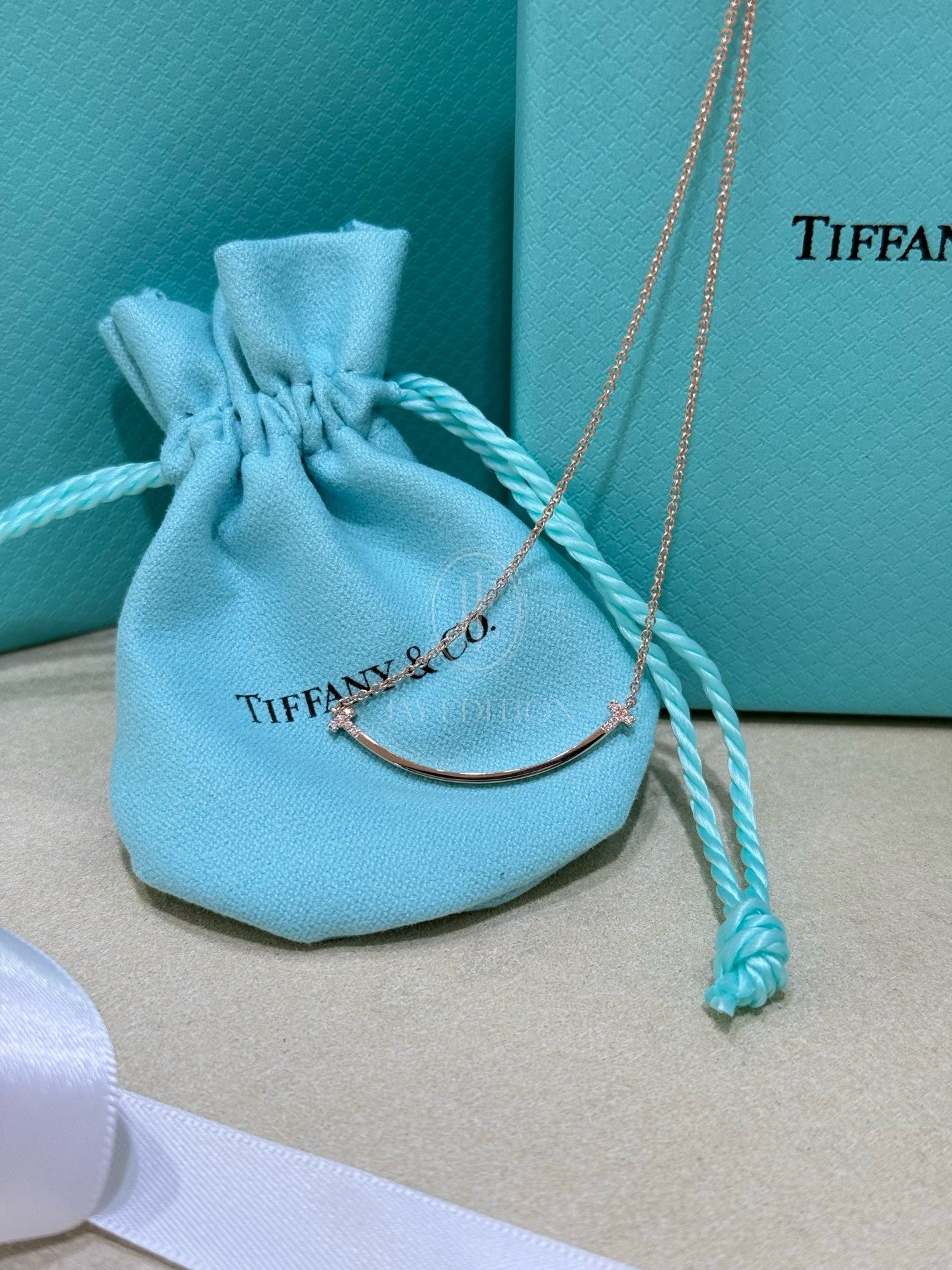 티파니 스마일 팬던트 네크리스 (18K)