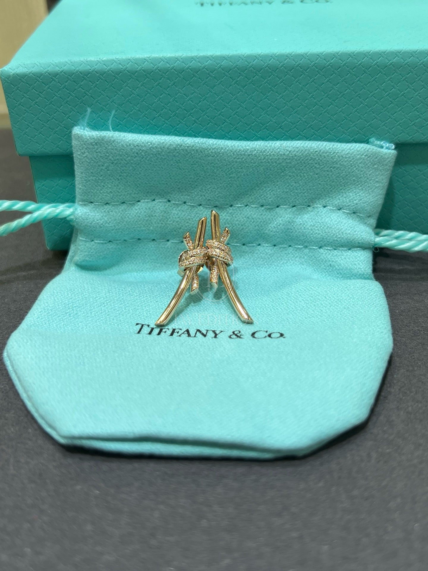 티파니 노트 이어링 (18K)