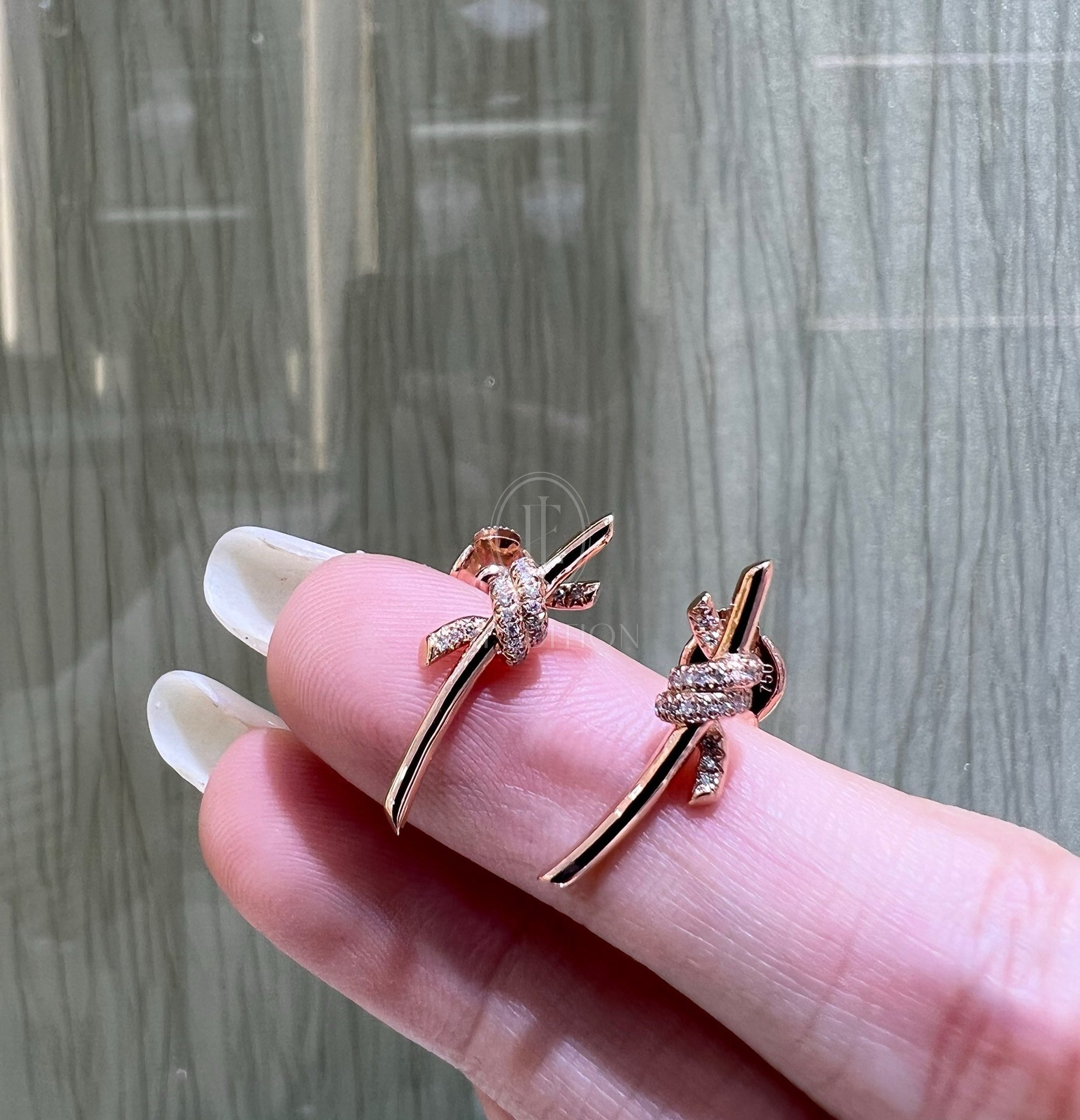 티파니 노트 이어링 (18K)
