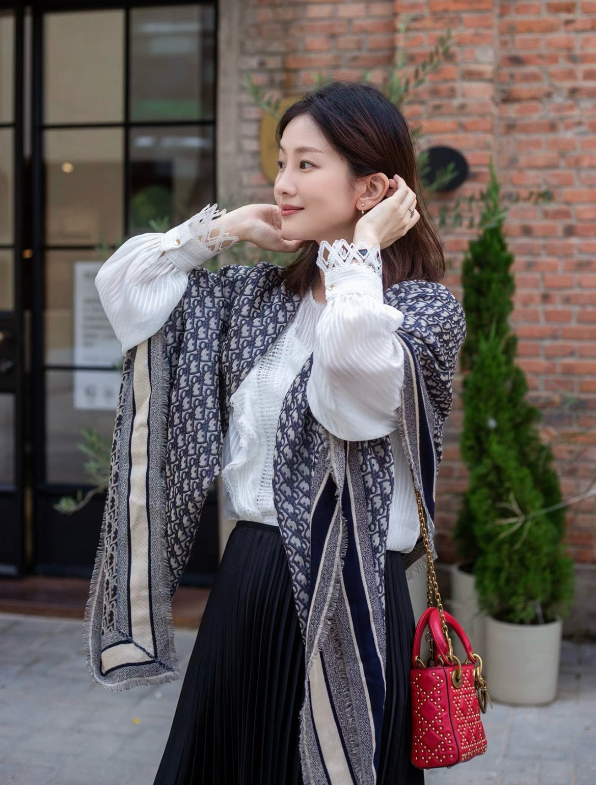 디올 케이프