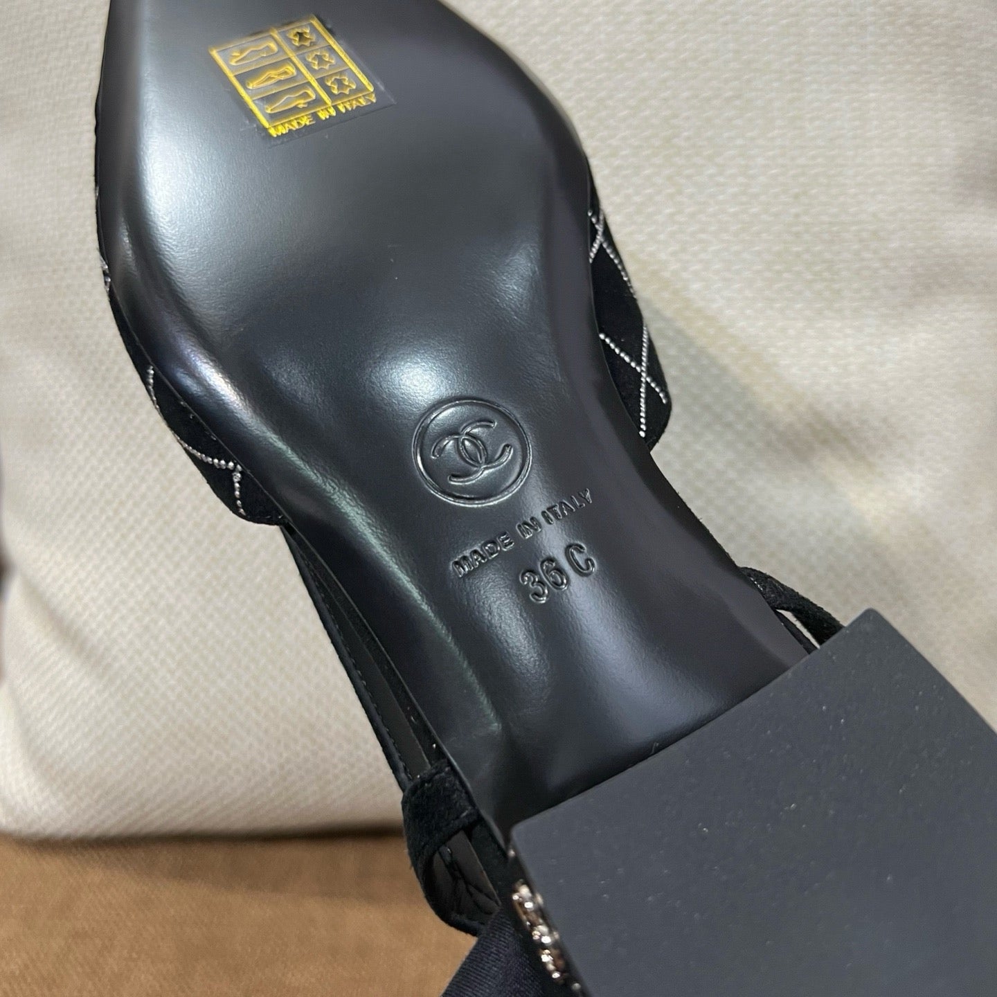 C 스웨이드 슬링백 플랫