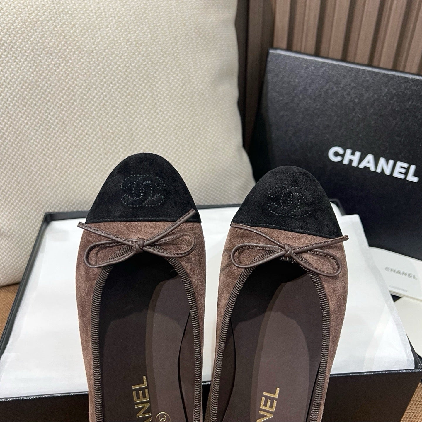 C 스웨이드 발레리나 플랫