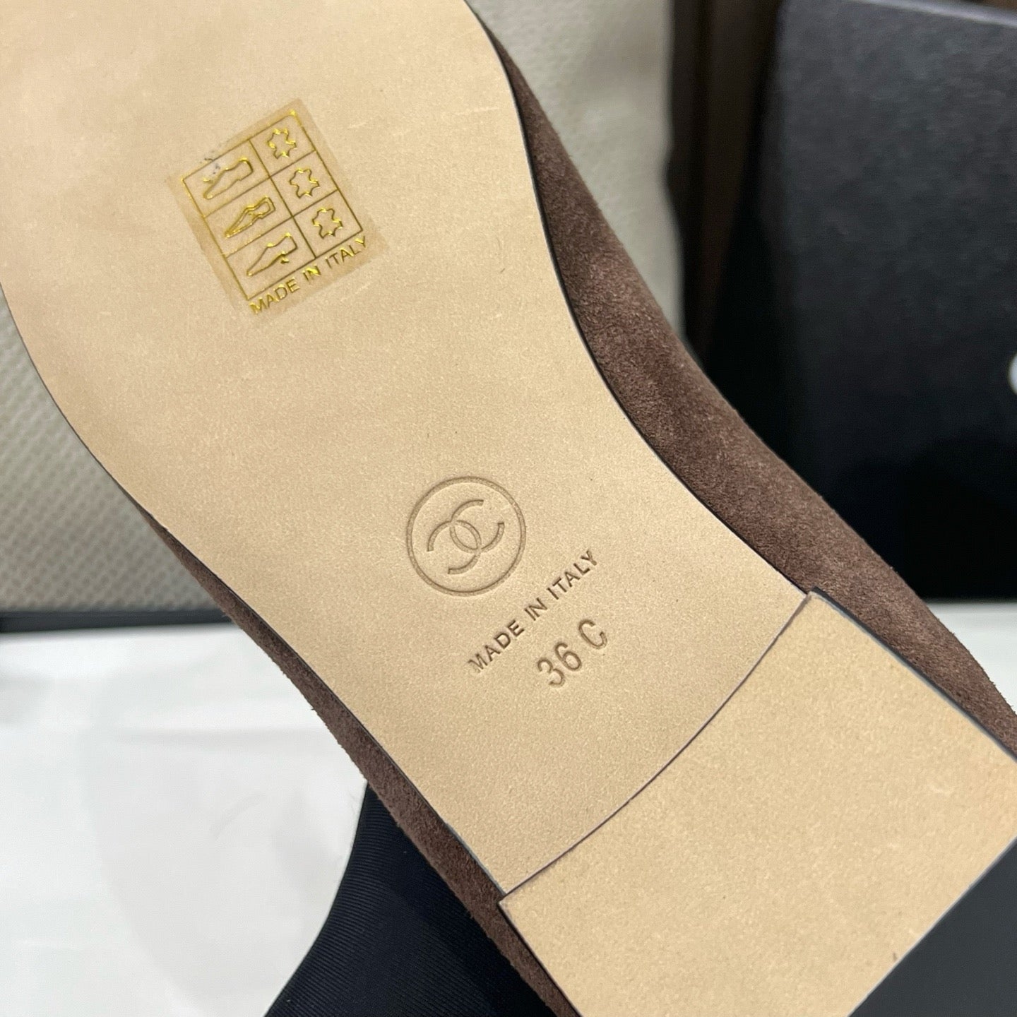 C 스웨이드 발레리나 플랫