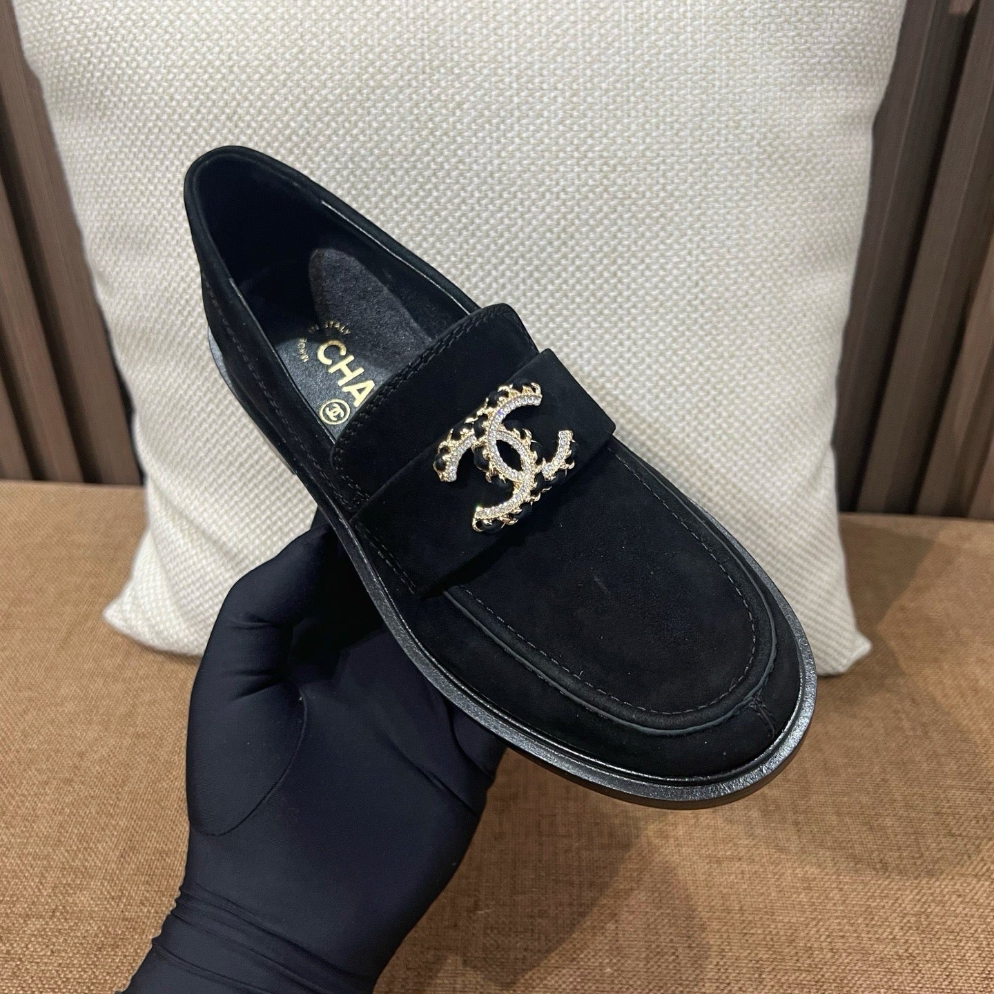 C 스웨이드 로퍼