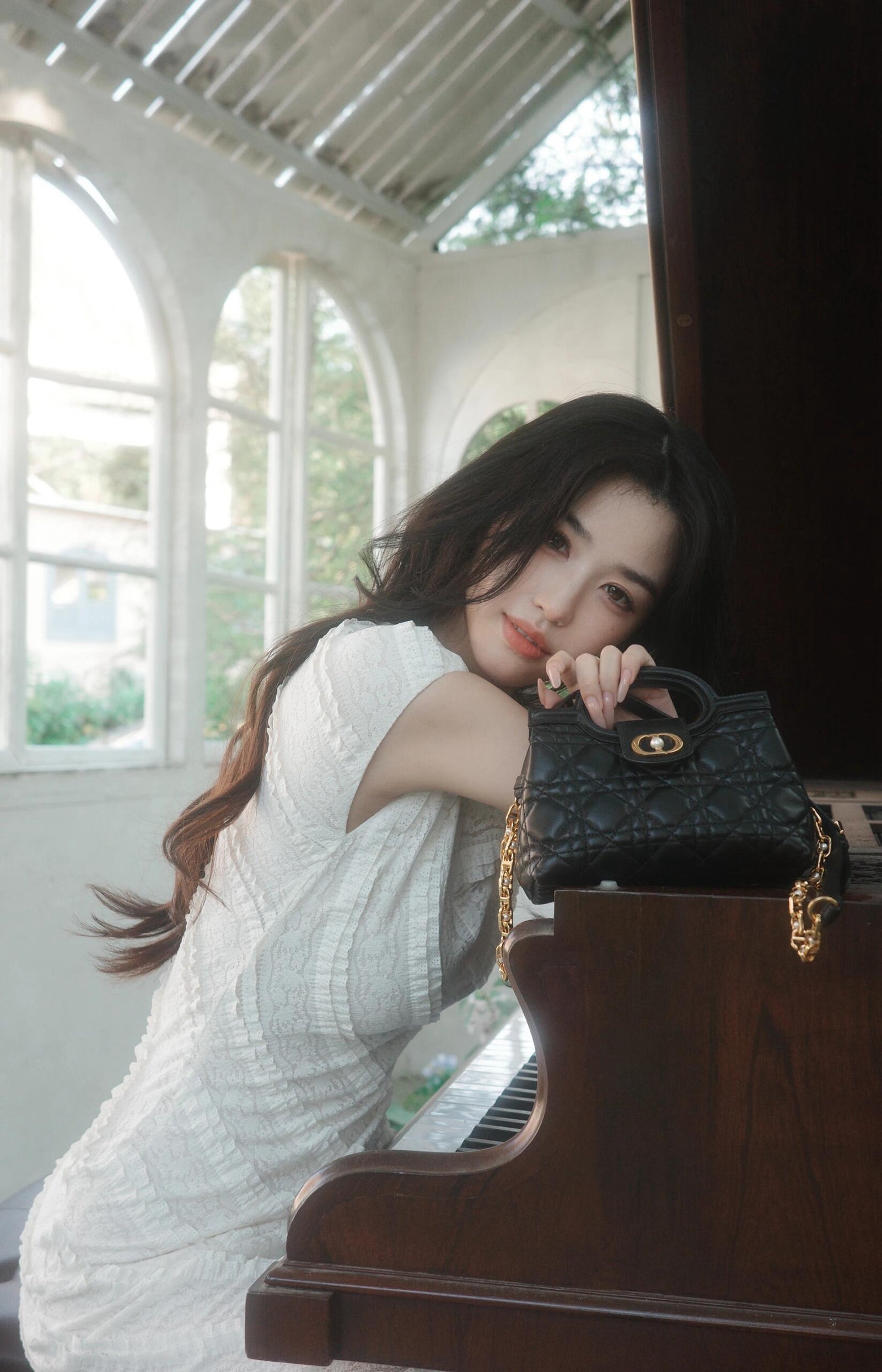디올 Jolie 탑 핸들 미니 백