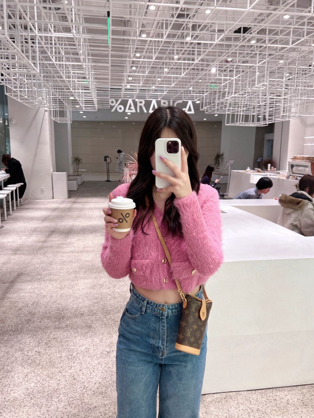루이비통 폴드미 폰홀더 파우치