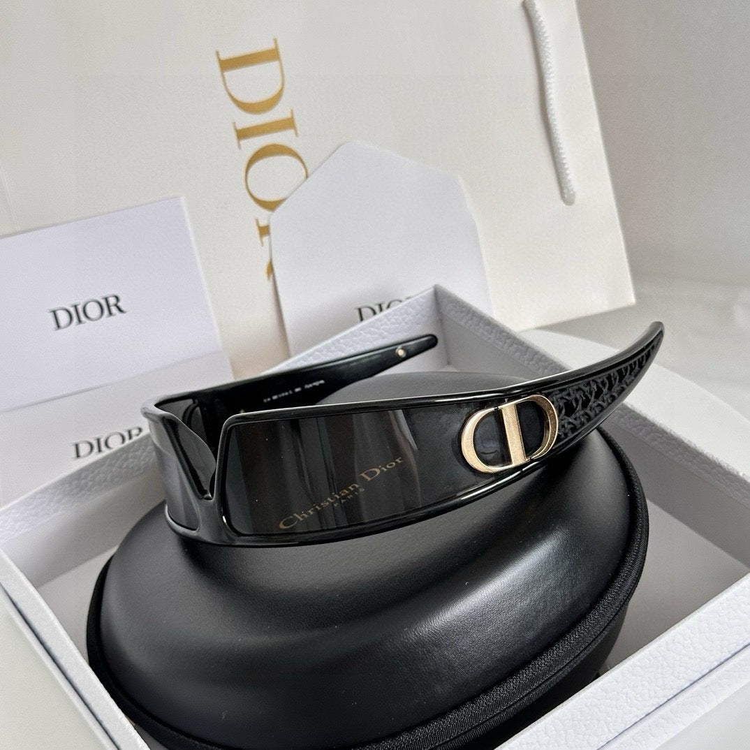 디올 VeryDior M1U 선글라스