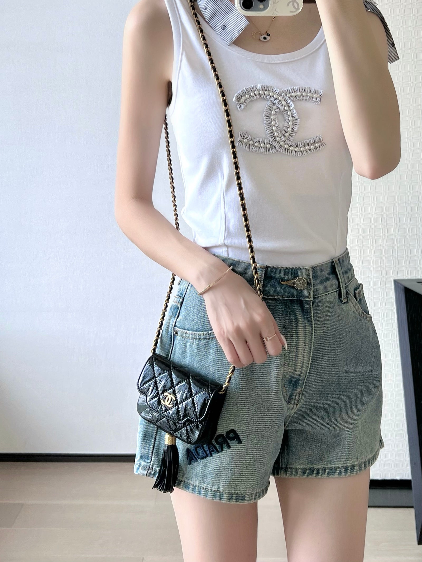 C 체인 달린 미니백