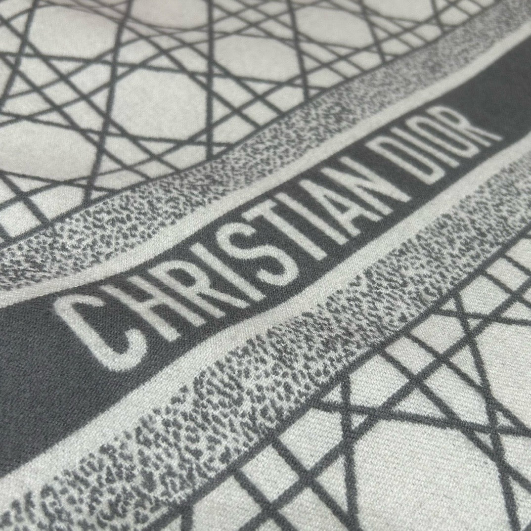 디올 머플러