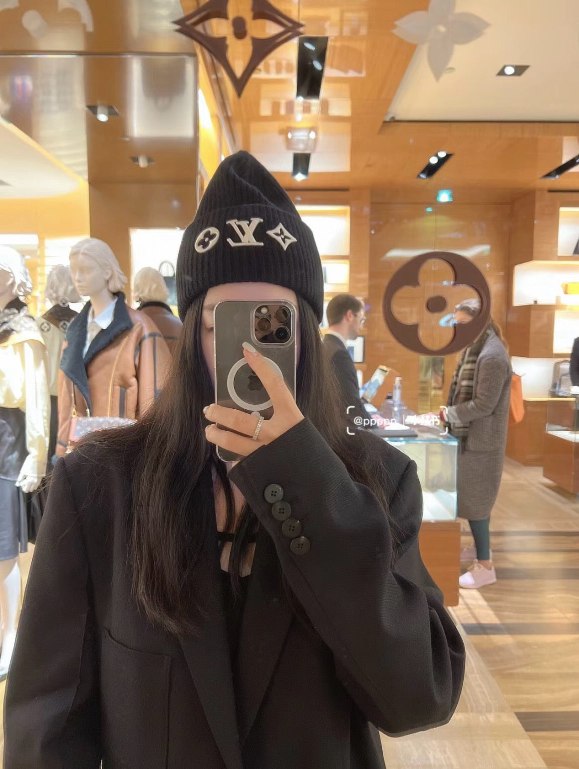 루이비통 비니 (헤드라인)