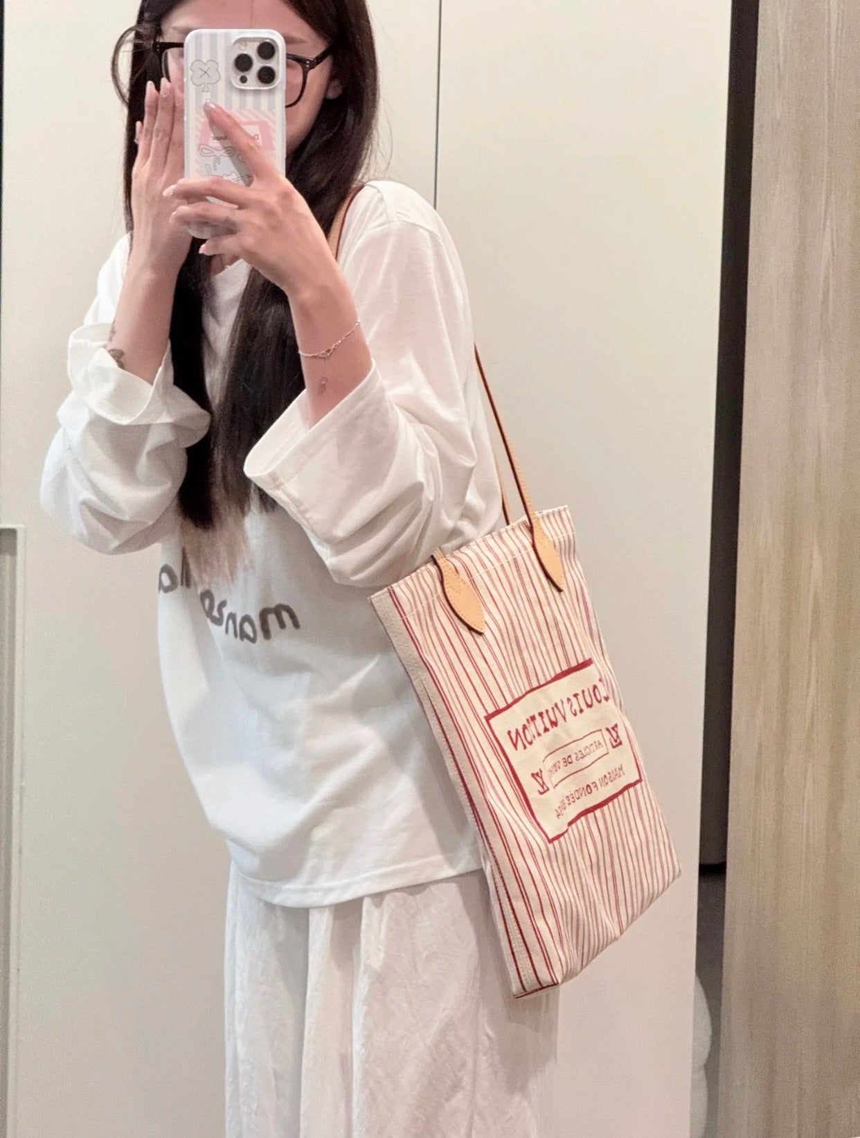 루이비통 캐리 잇 토트백