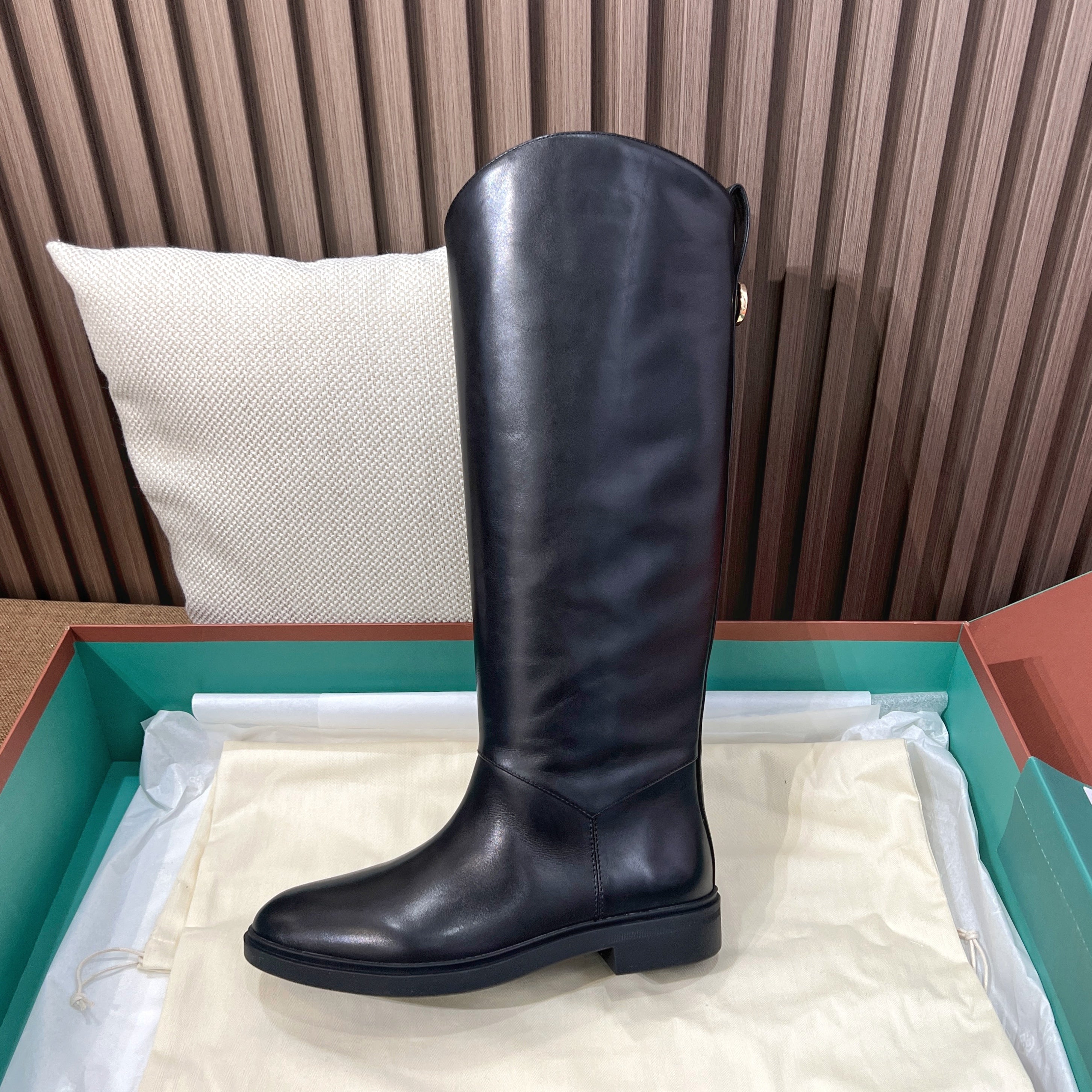 L 킬다 부츠 카프스킨