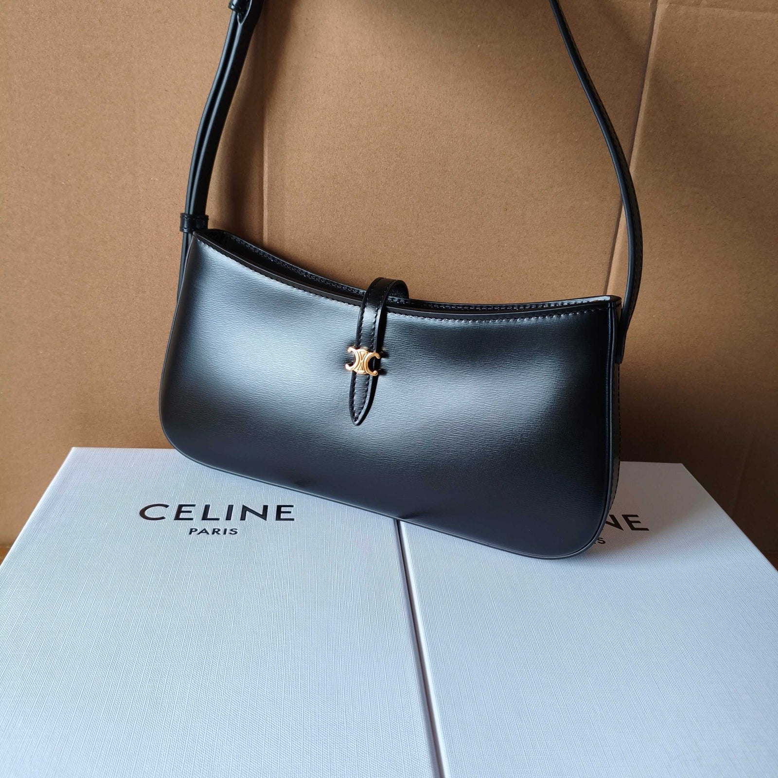 CEL 티나 숄더백 트리옹프 캔버스 블랙