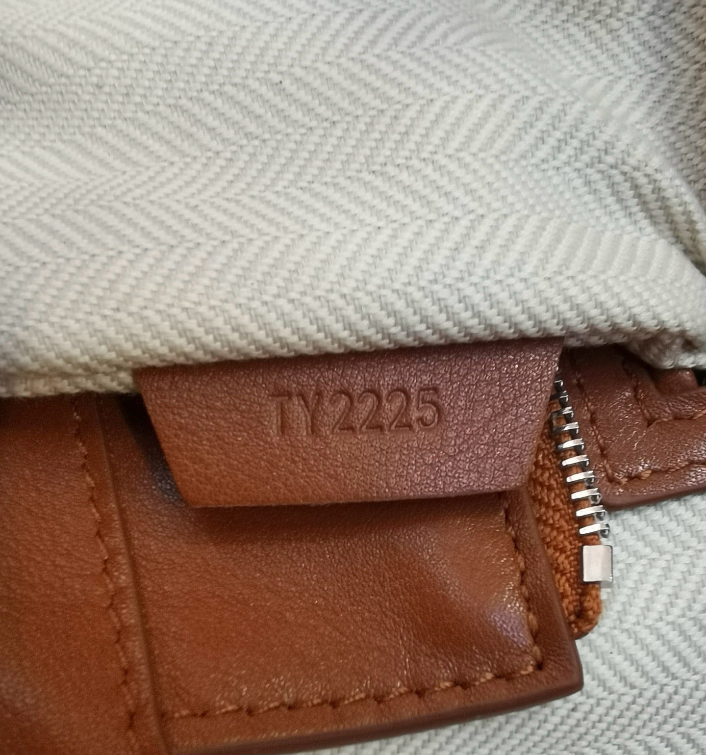 더로우 말로 12 백 레더 블랙