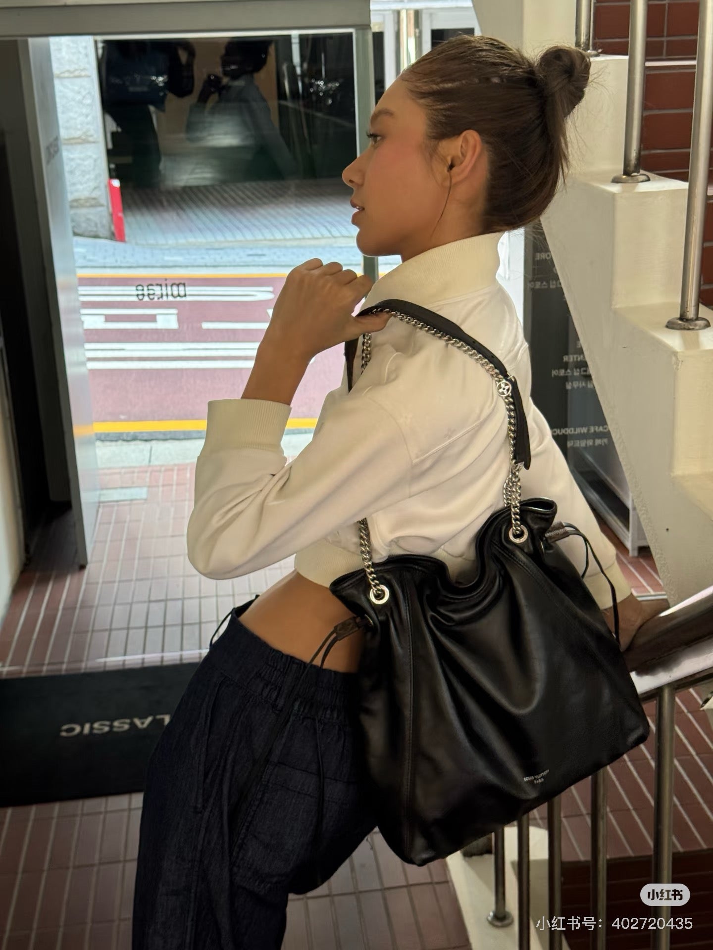루이비통 오프 듀티 (Off Duty) 백팩 바이브 MM