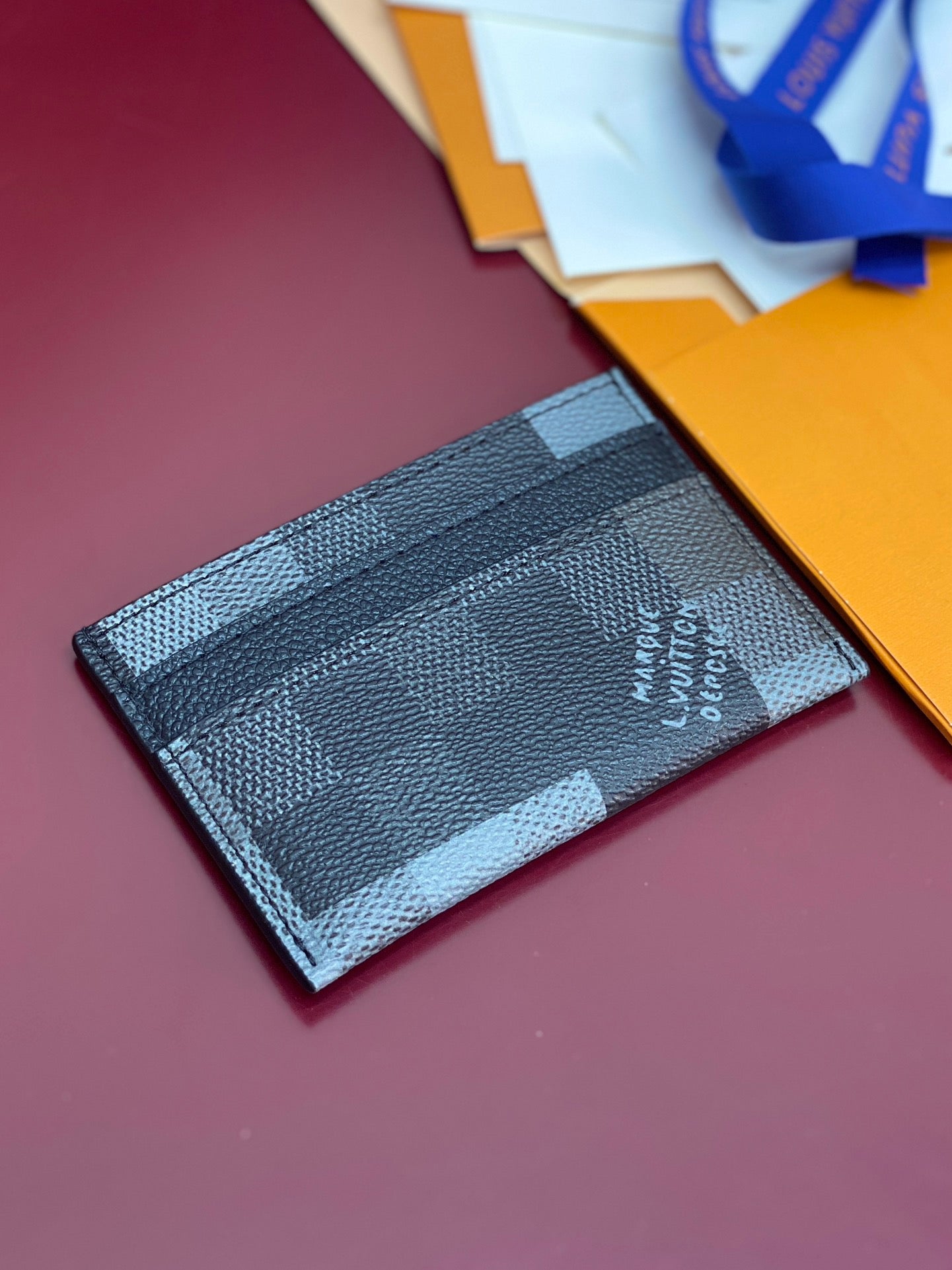 루이비통 모노크롬 더블 카드 홀더