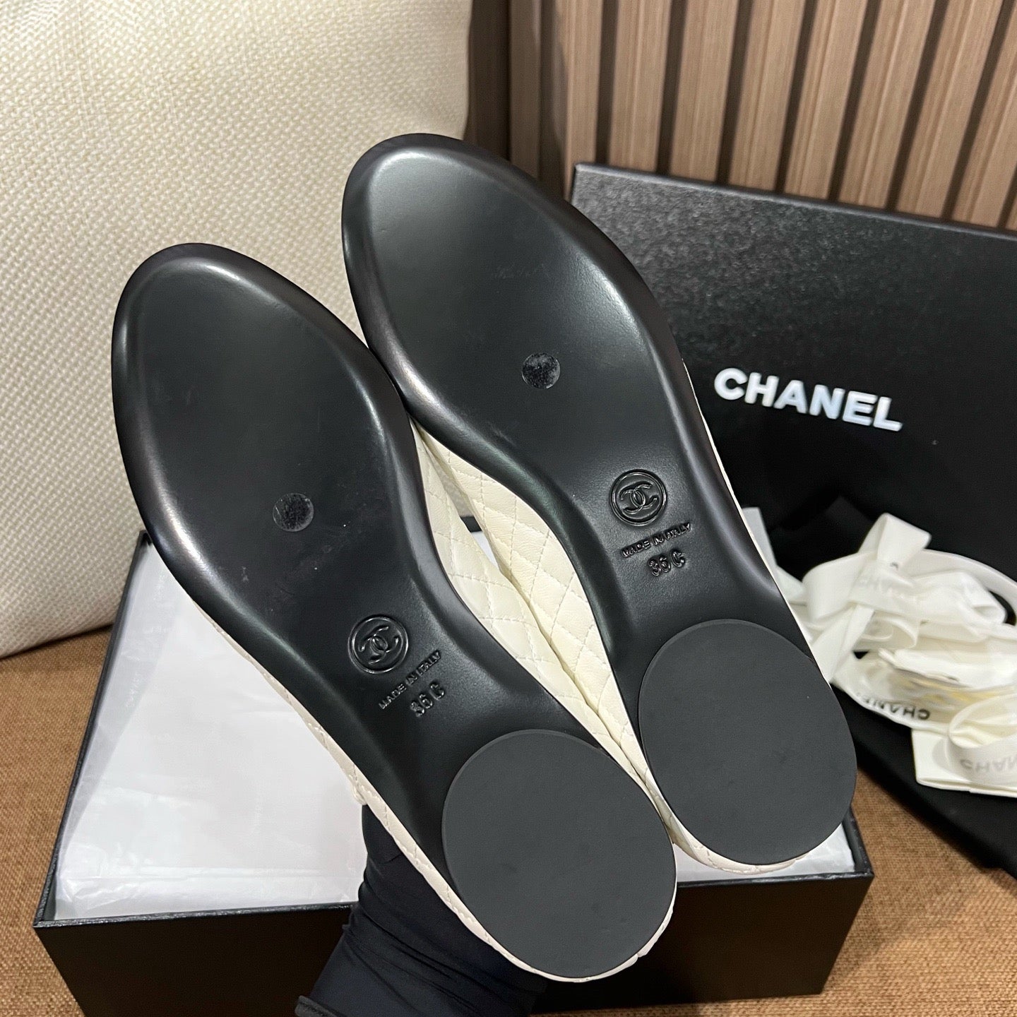 C CC 로고 퀄팅 메리제인 플랫