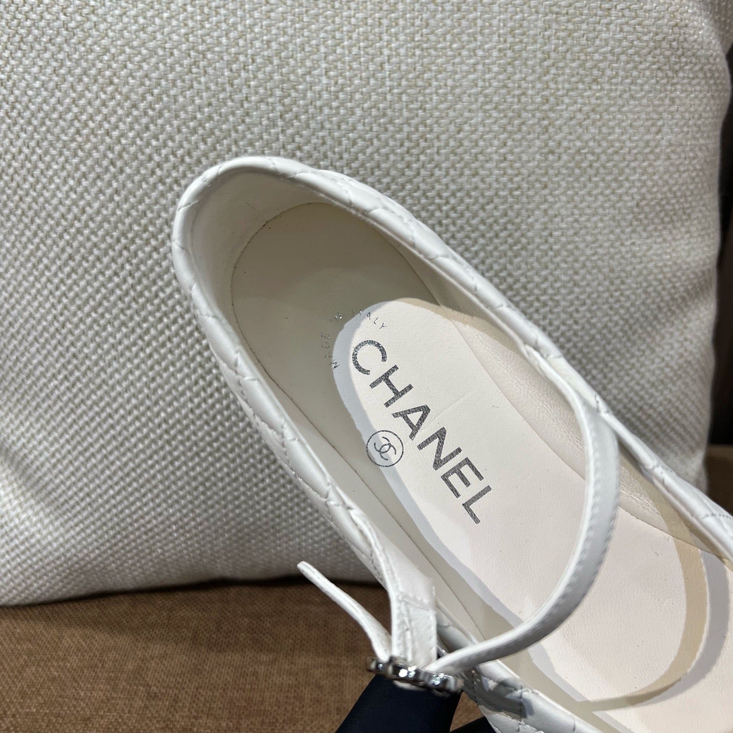 C CC 로고 퀄팅 메리제인 플랫