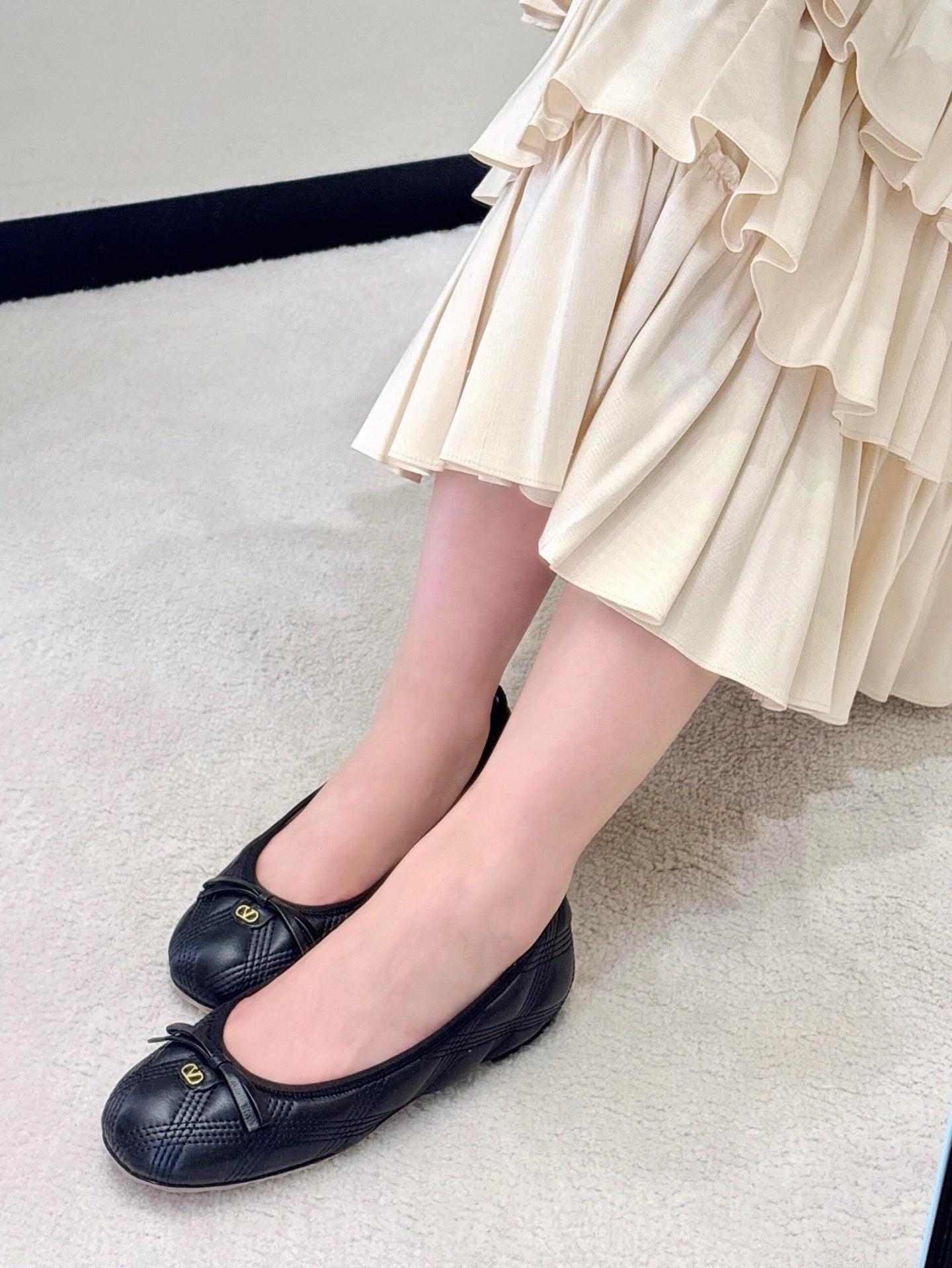 발렌티노 가라바니 퀄팅 플랫
