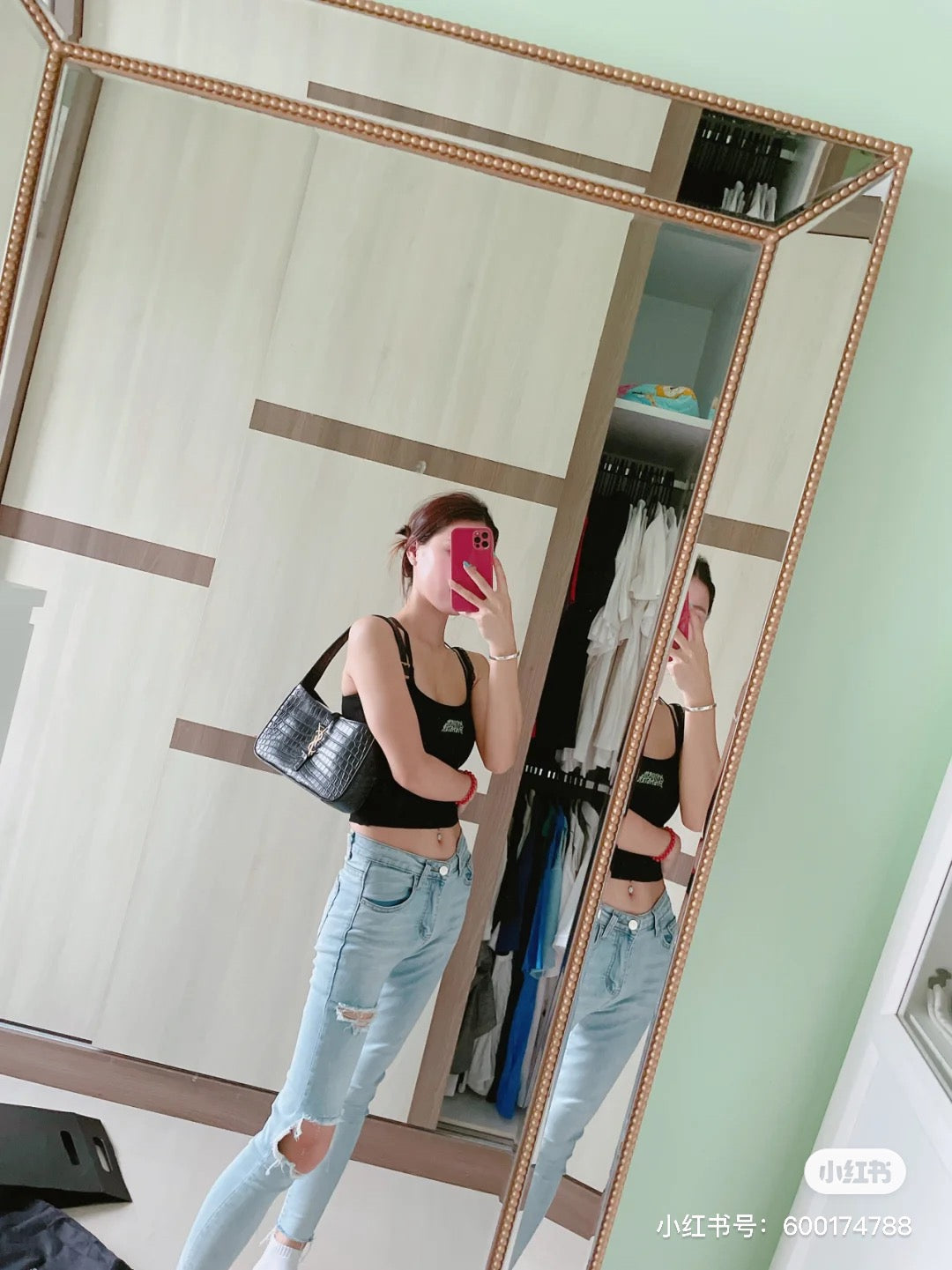 생로랑 크로커다일 LE 5 À 7 호보 백