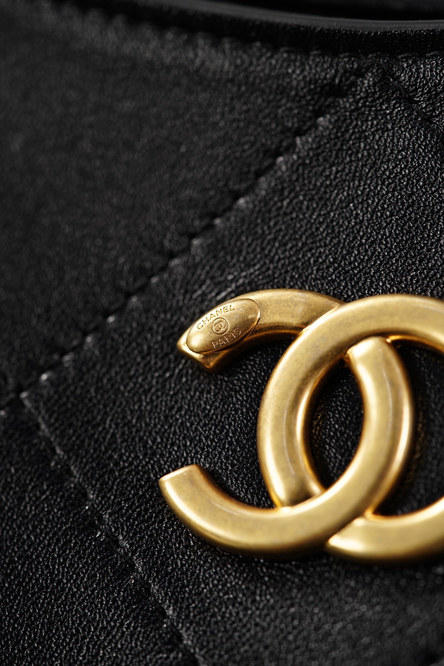 C 26C 맥시 호보 숄더백 AS5978