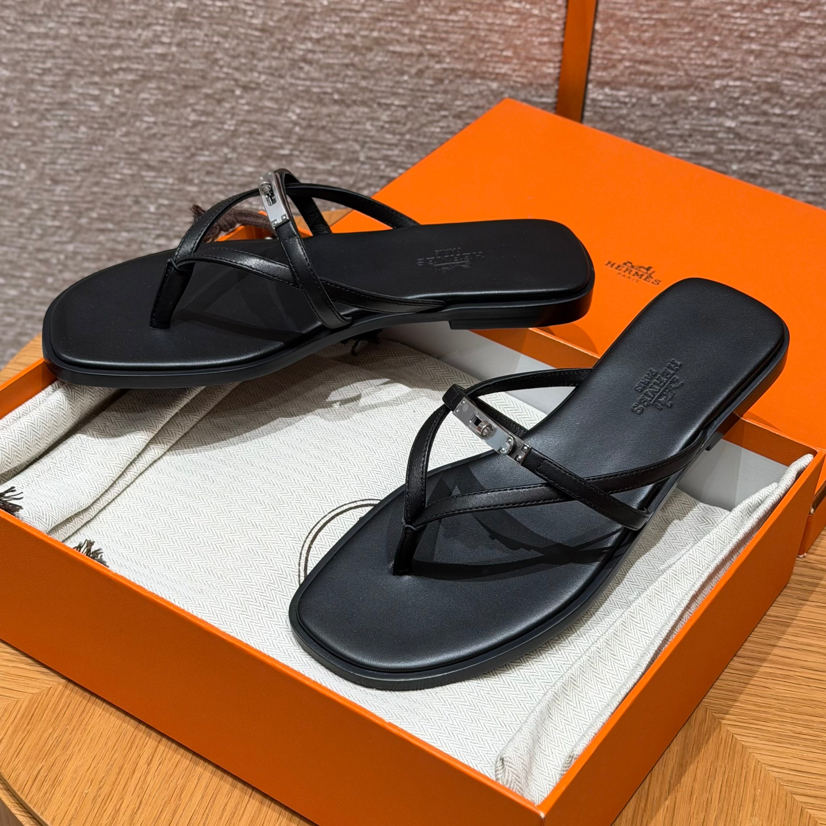 에르메스 미스 쪼리 슬리퍼
