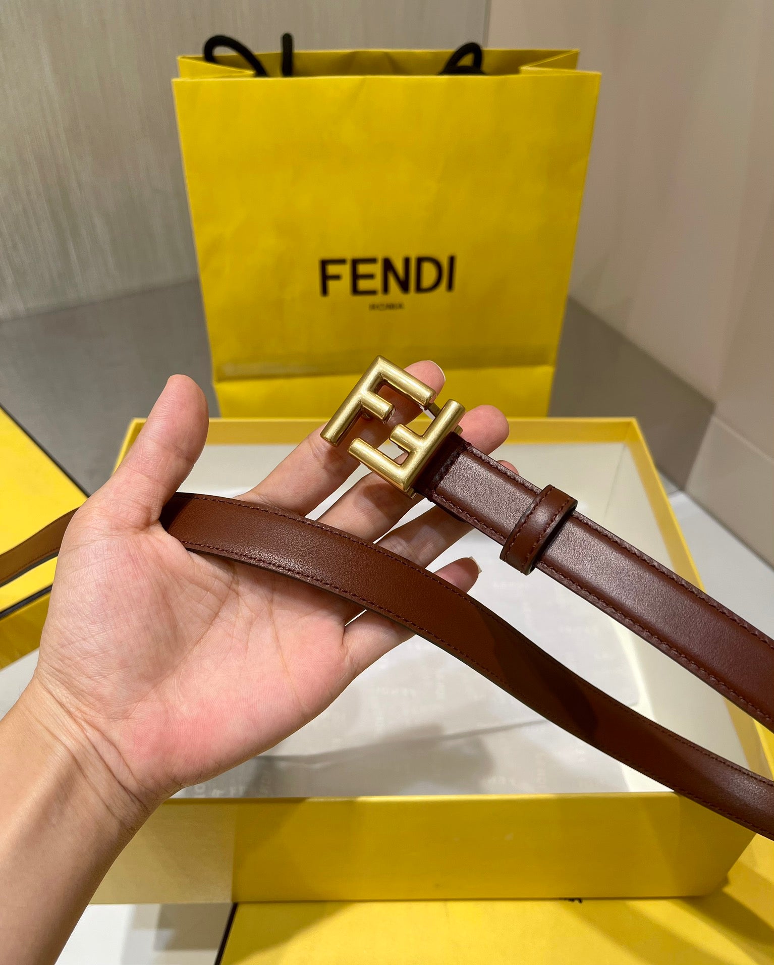 펜디 여성 벨트 1