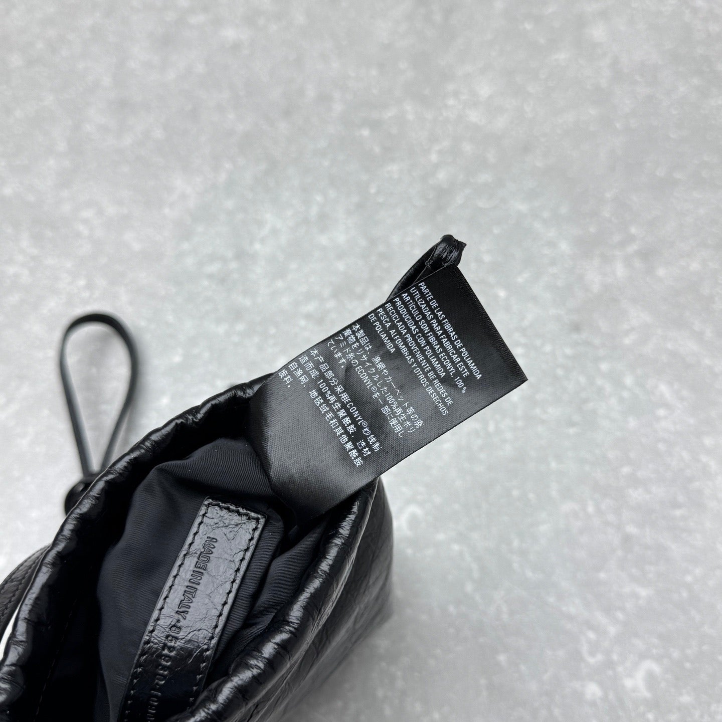 발렌시아가 쇼퍼 폰 홀더 백