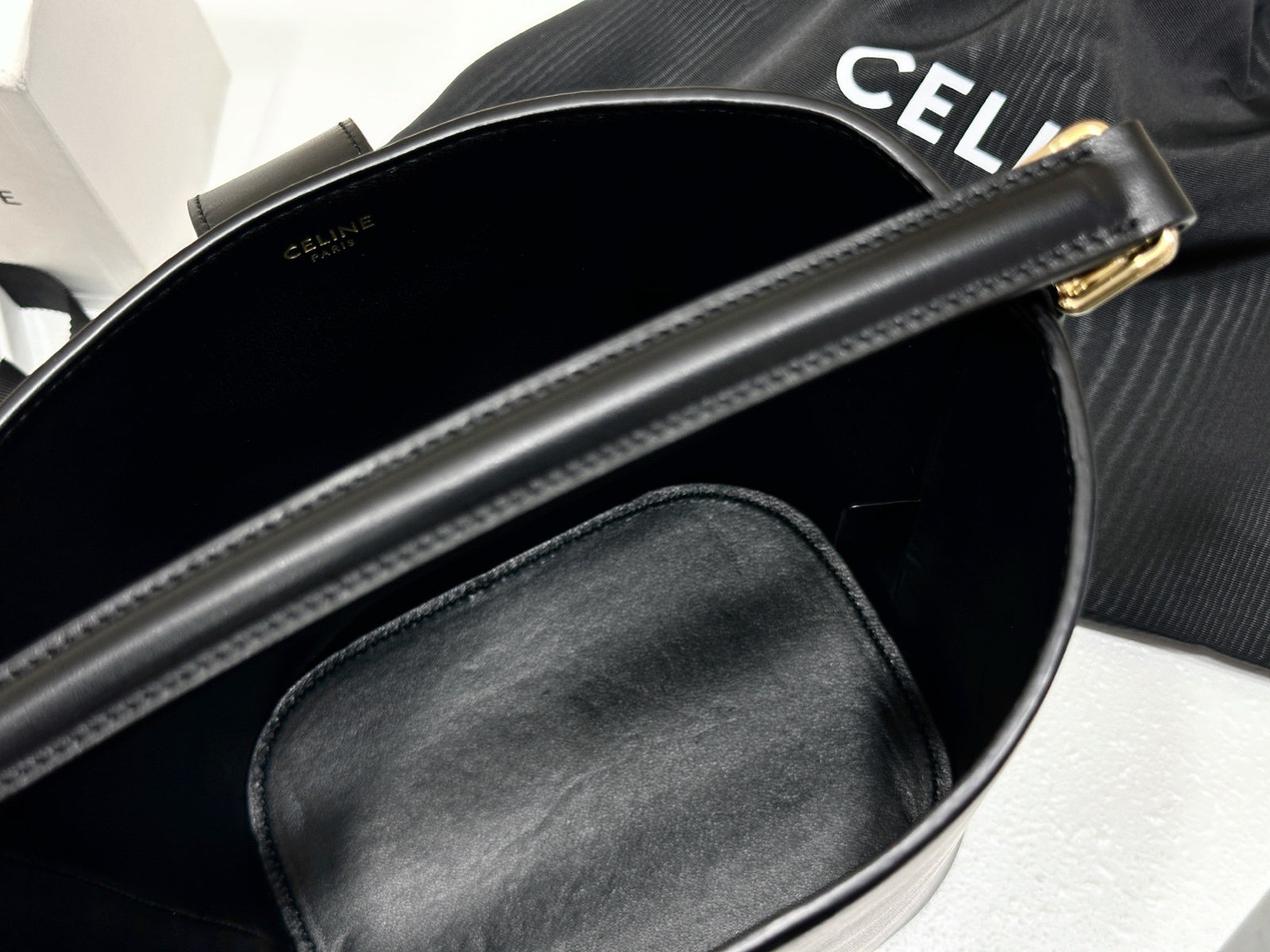 CEL 루이즈 버킷백 스몰