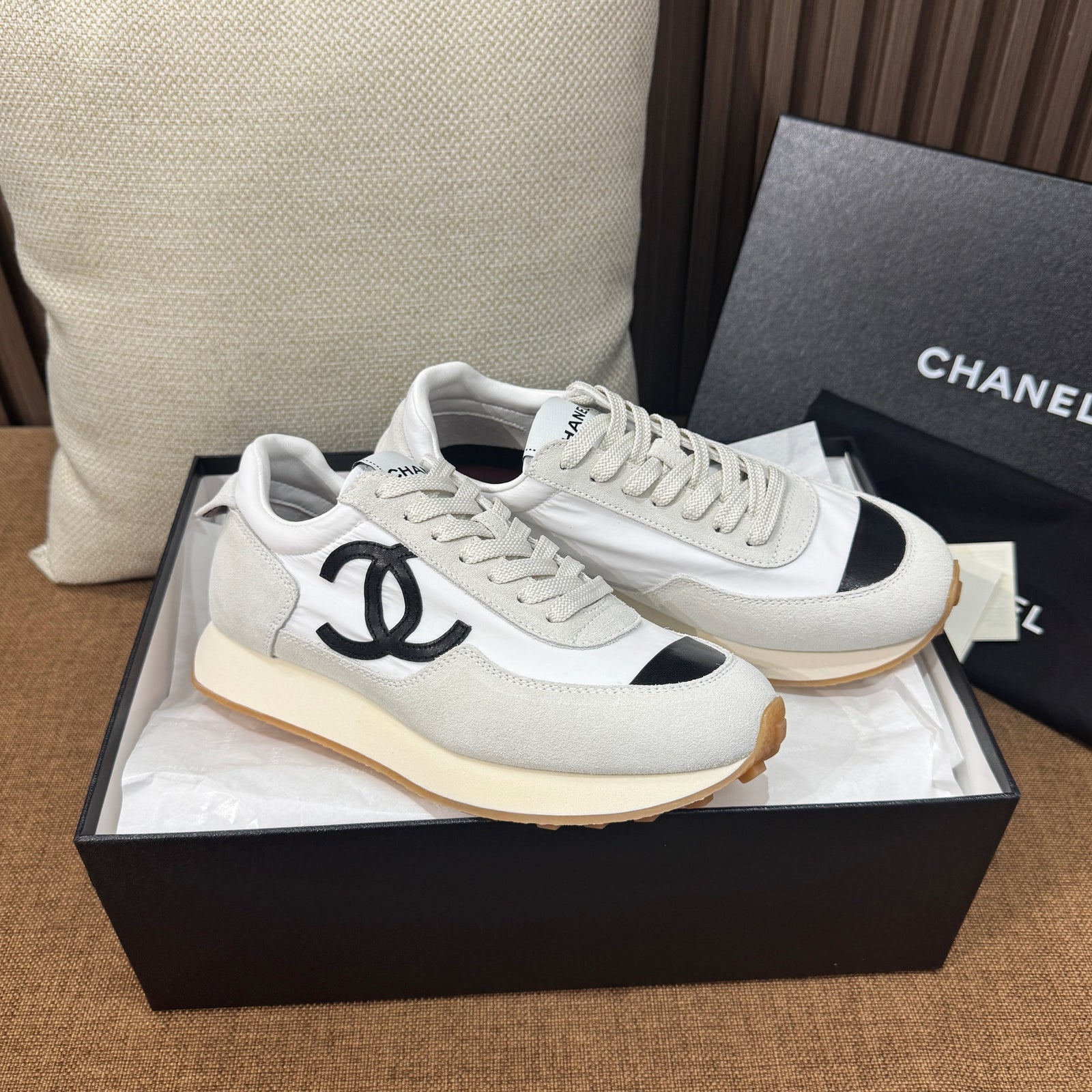 C 26SS 패브릭 스웨이드 카프스킨 스니커즈