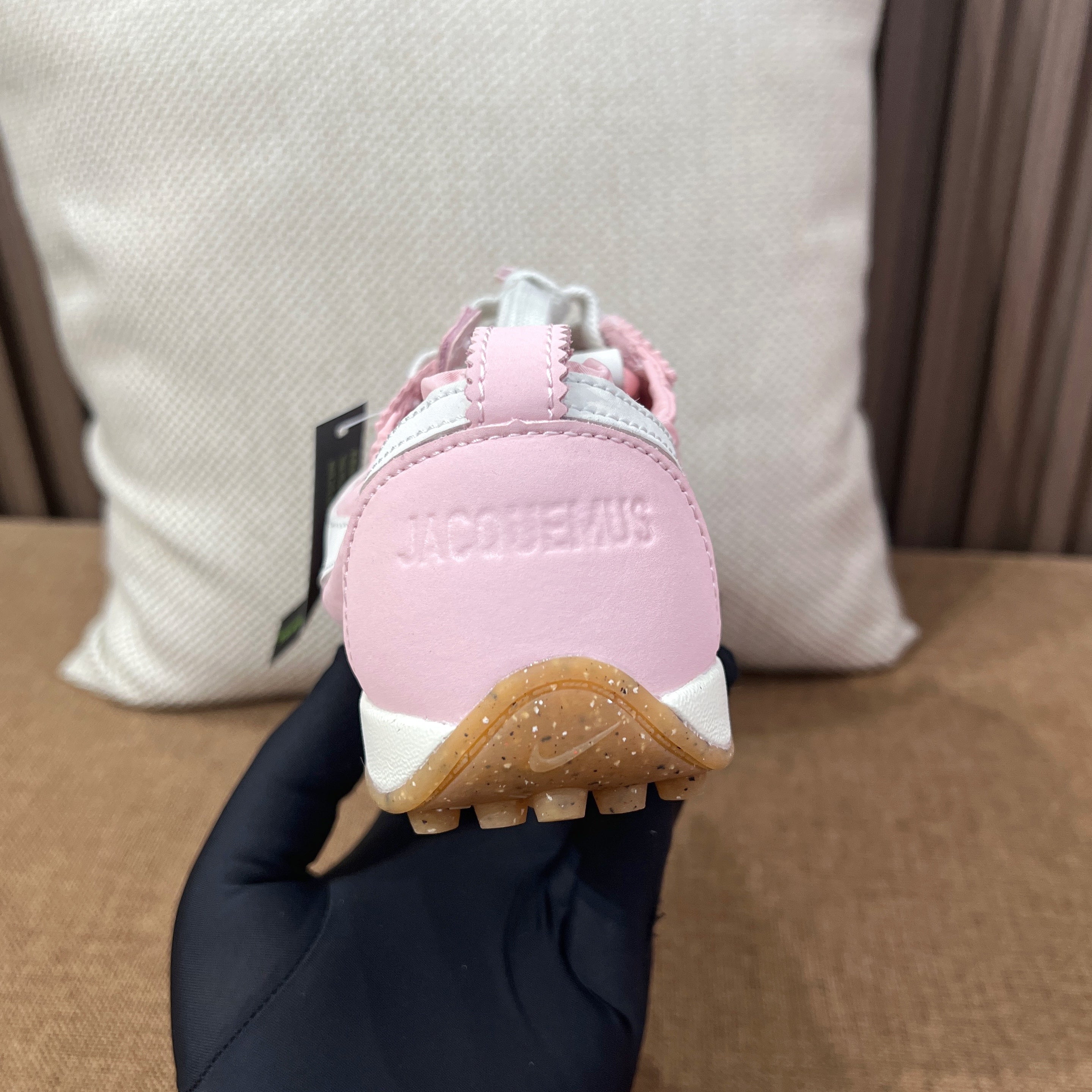 나이키 x 자크뮈스 문 슈즈